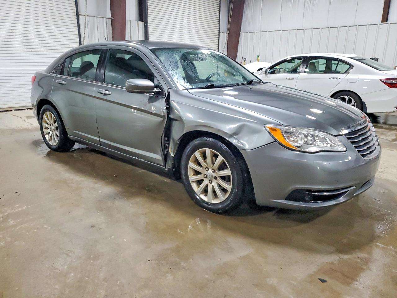 2013 Chrysler 200 Touring Gray vin: 1C3CCBBB2DN583912