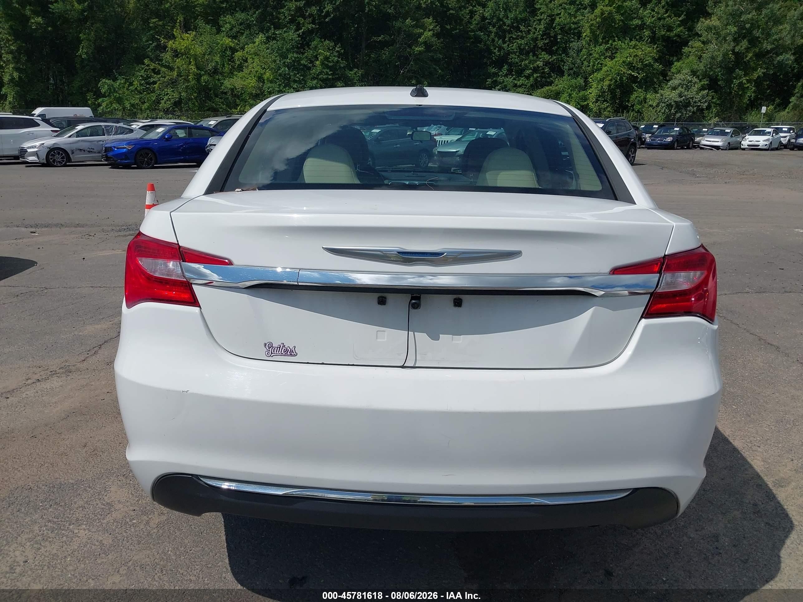 2013 Chrysler 200 Touring Белый vin: 1C3CCBBB2DN614527