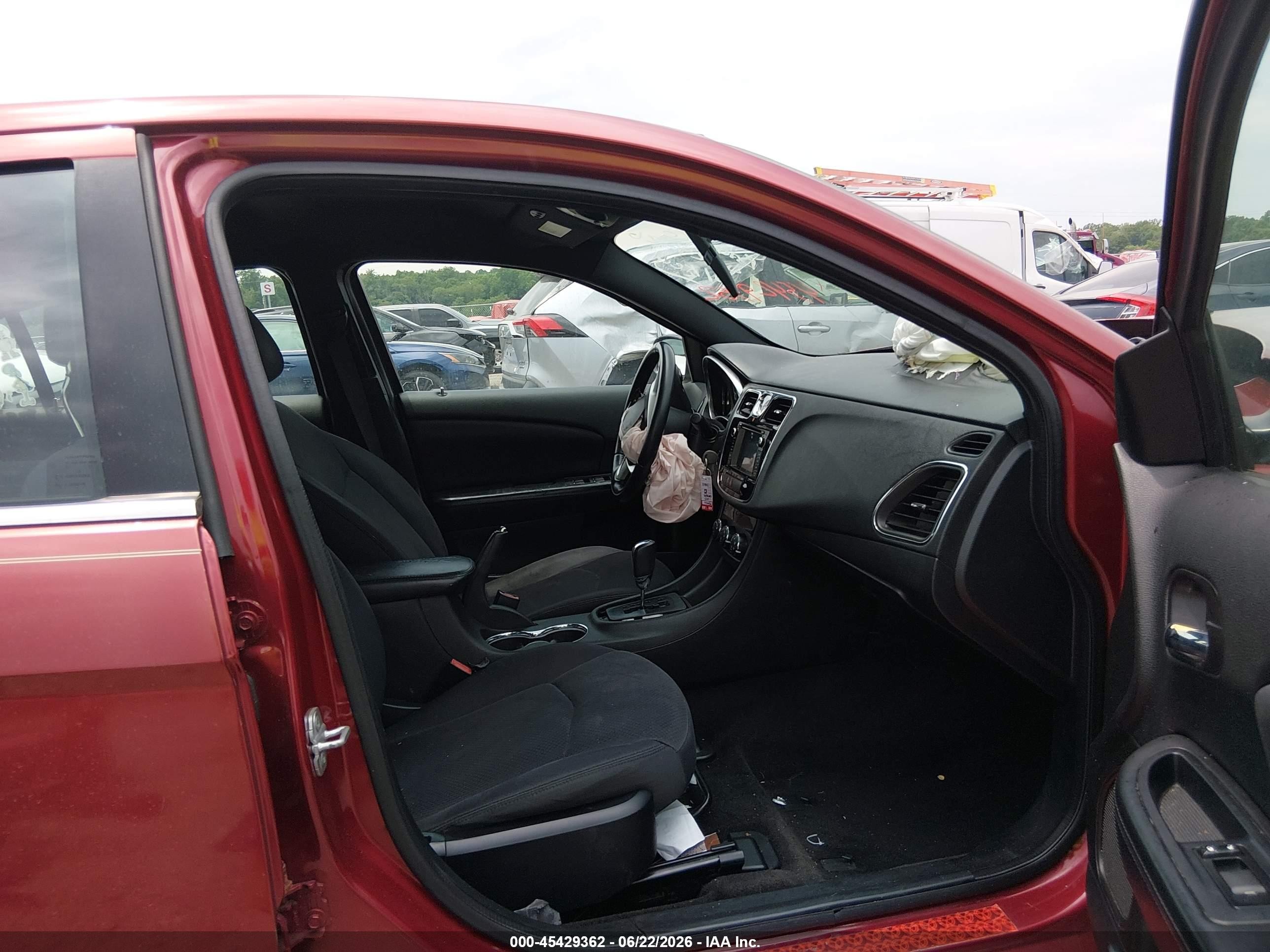 2013 Chrysler 200 Touring Maroon vin: 1C3CCBBB2DN734652