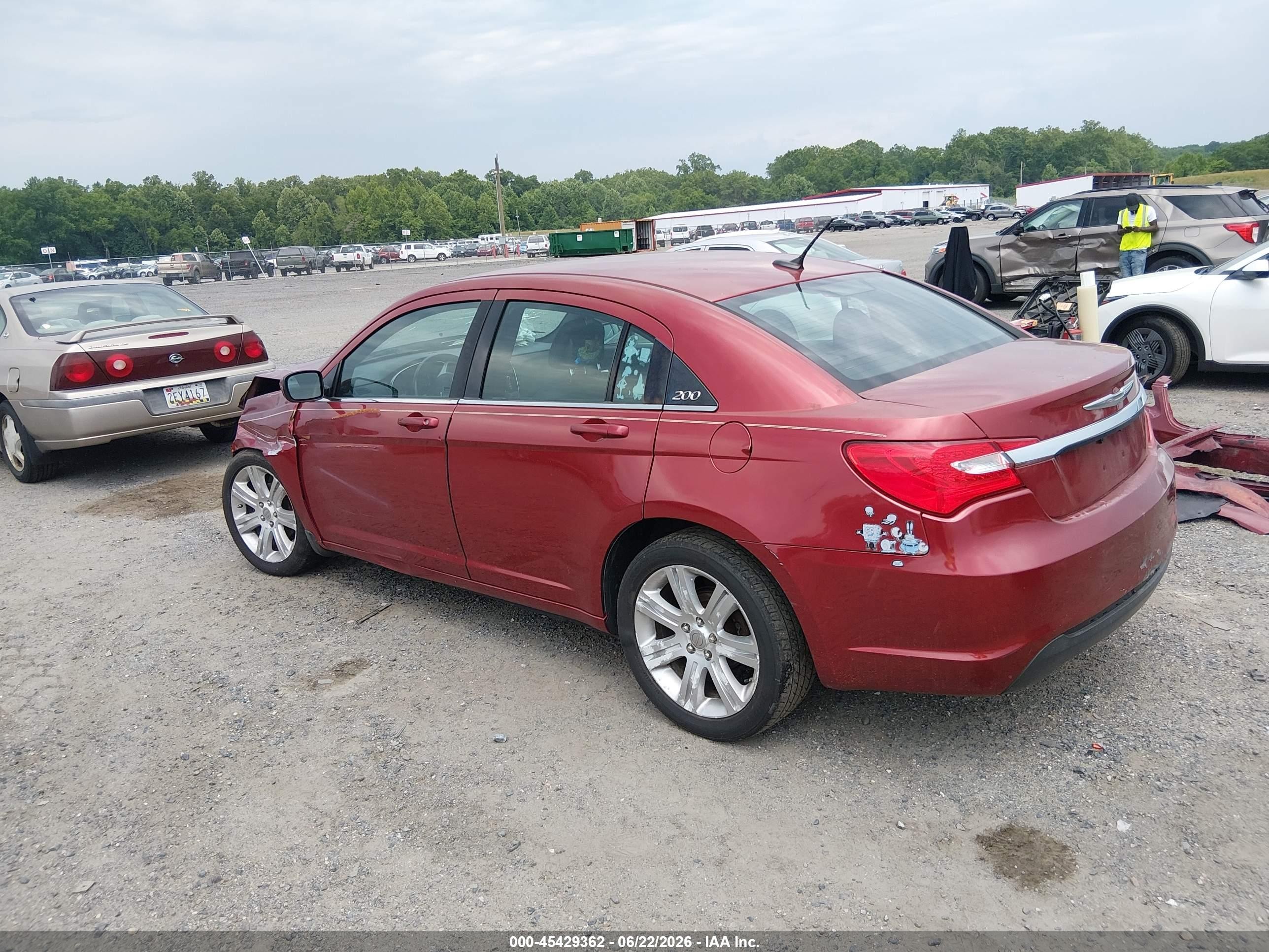 2013 Chrysler 200 Touring Maroon vin: 1C3CCBBB2DN734652