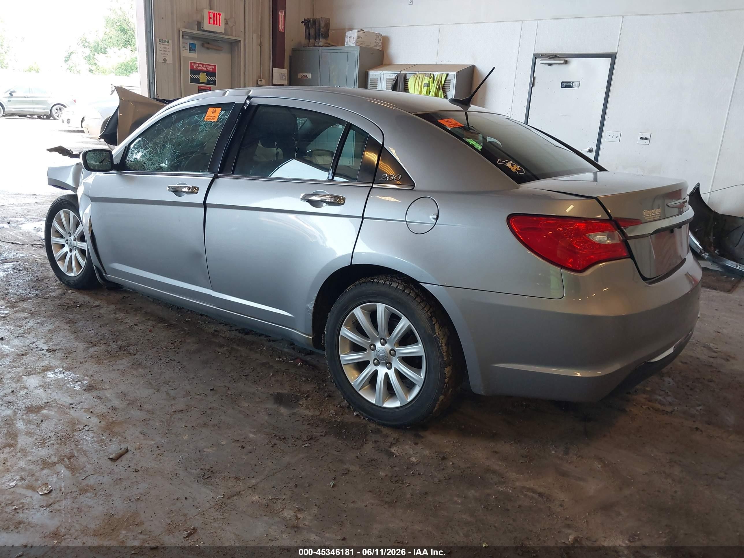 2014 Chrysler 200 Touring Silver vin: 1C3CCBBB2EN150382