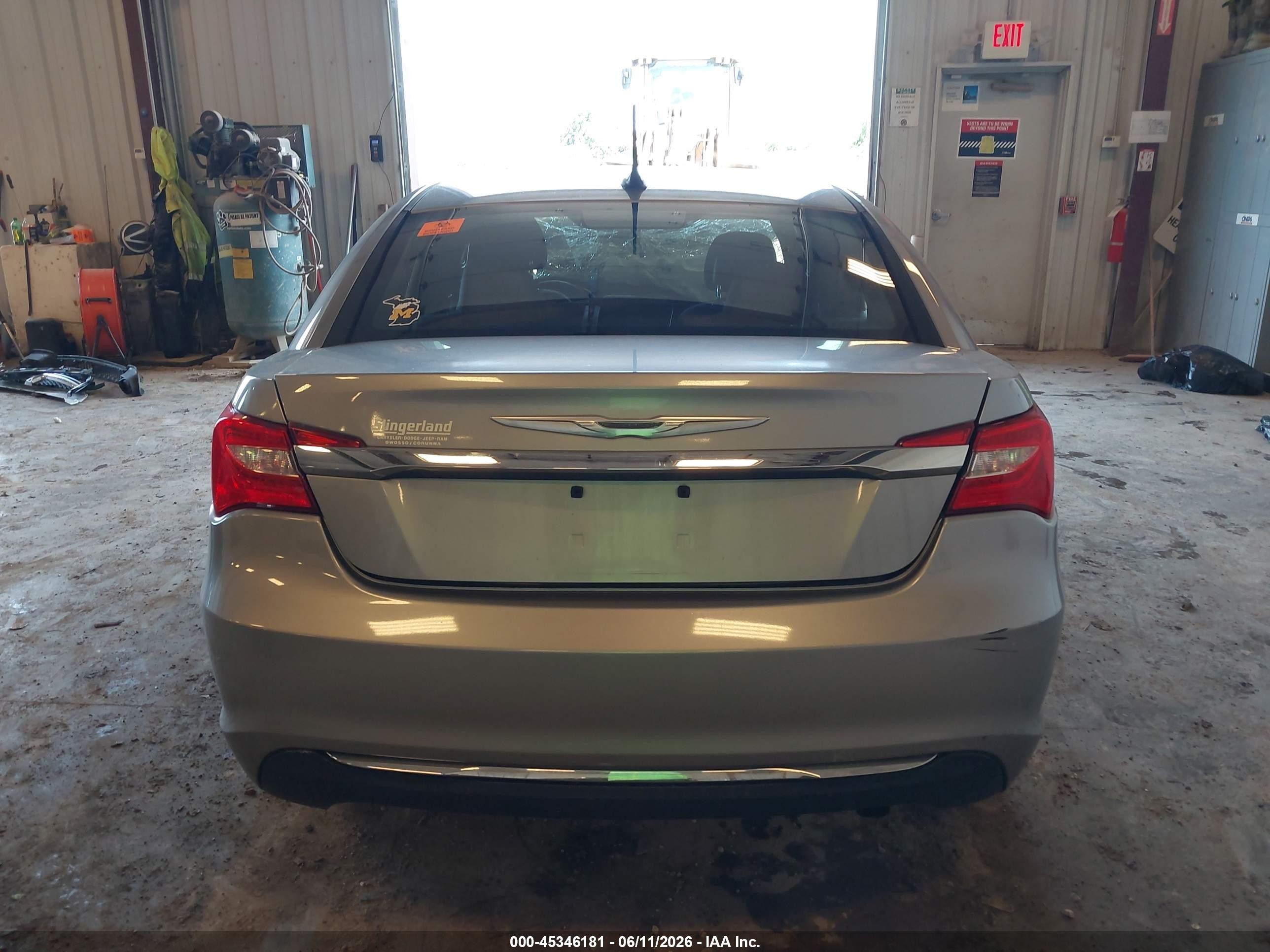2014 Chrysler 200 Touring Silver vin: 1C3CCBBB2EN150382