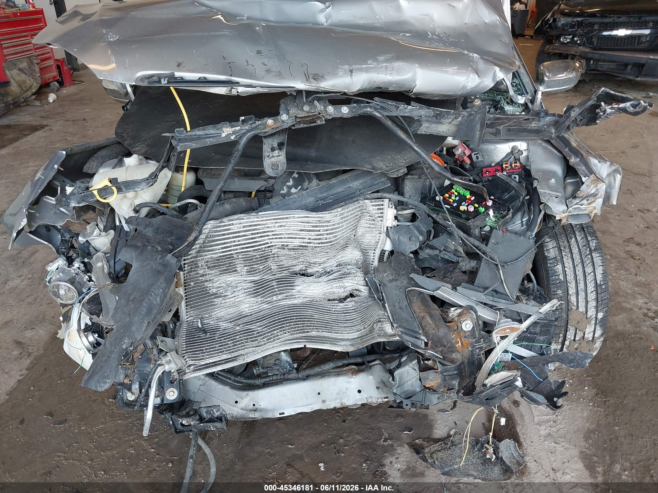 2014 Chrysler 200 Touring Silver vin: 1C3CCBBB2EN150382