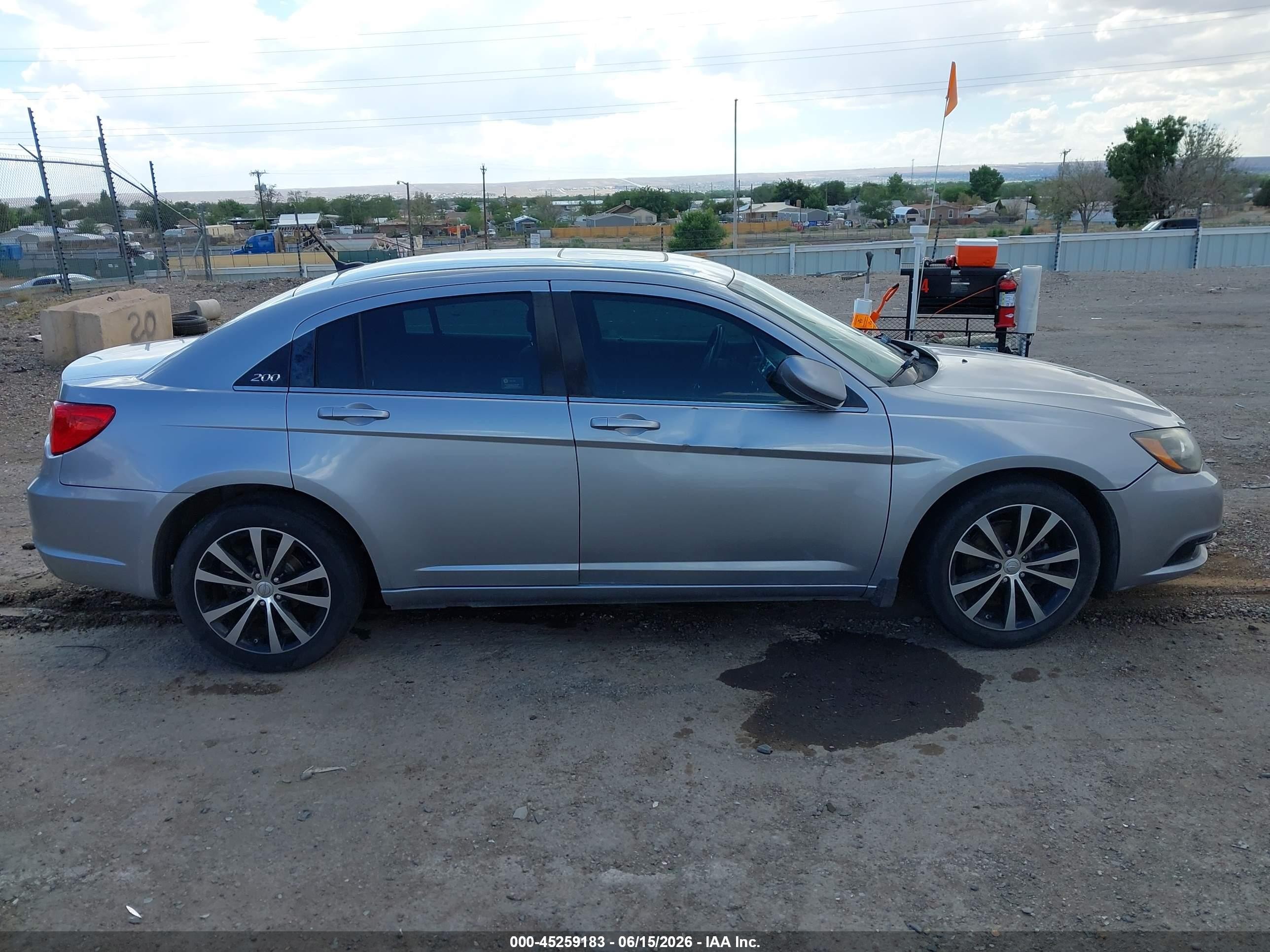 2014 Chrysler 200 Touring Silver vin: 1C3CCBBB2EN159017