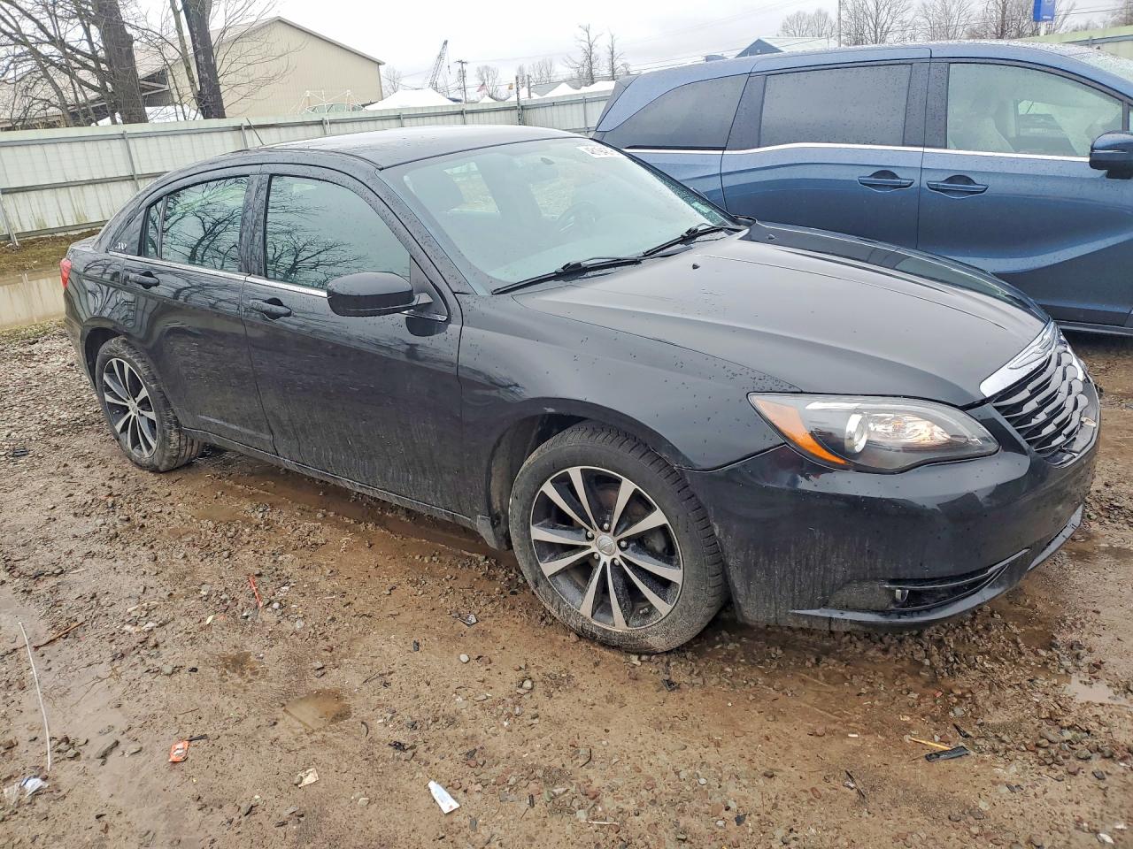 2013 Chrysler 200 Touring Black vin: 1C3CCBBB3DN547453