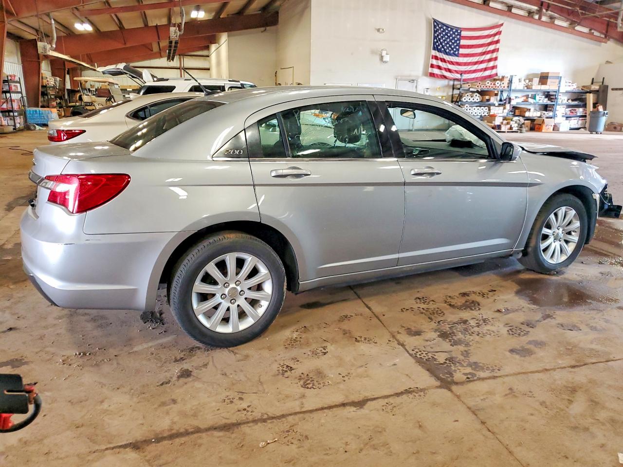 2013 Chrysler 200 Touring Silver vin: 1C3CCBBB3DN601382
