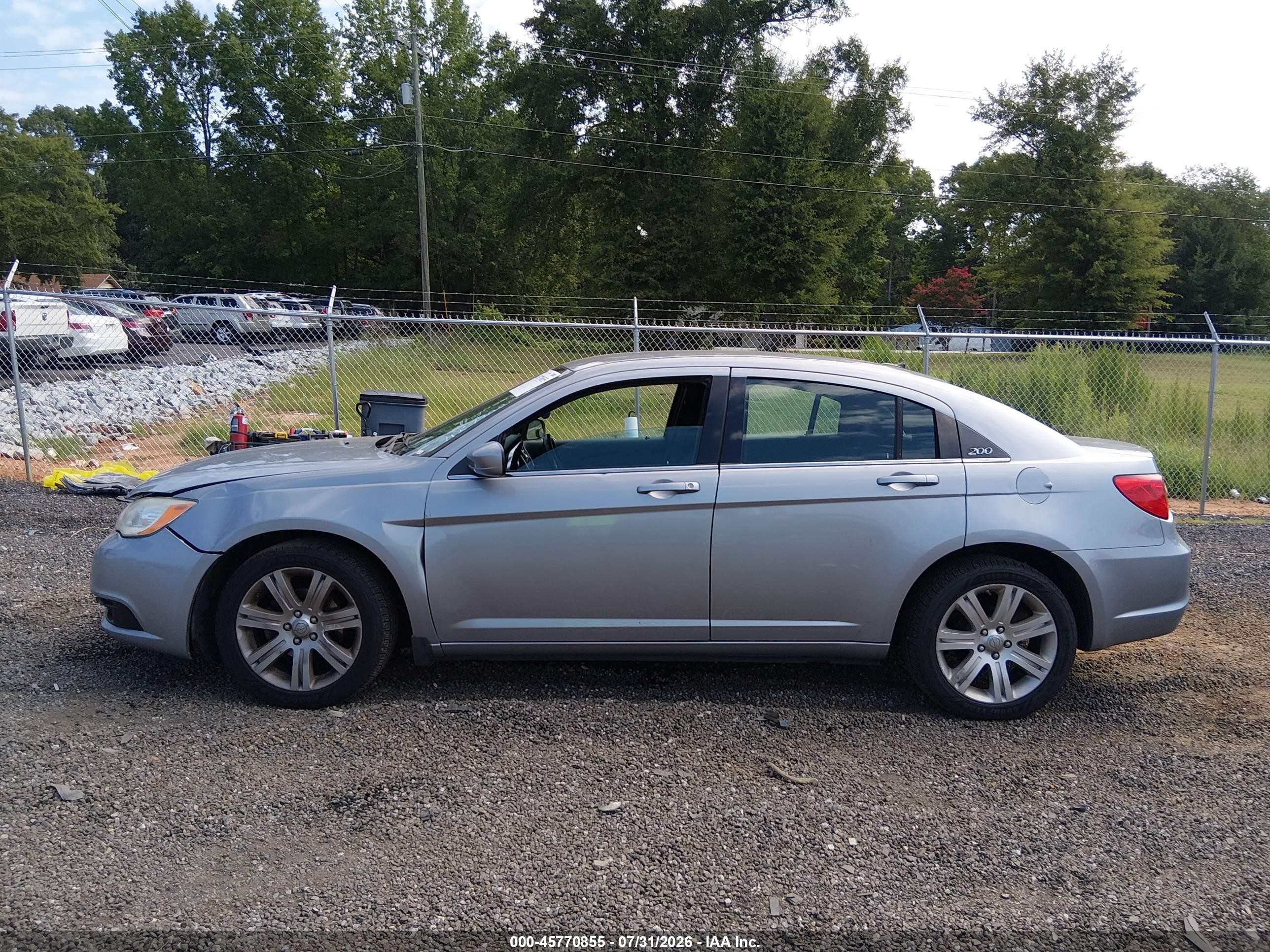 2013 Chrysler 200 Touring Silver vin: 1C3CCBBB3DN694839