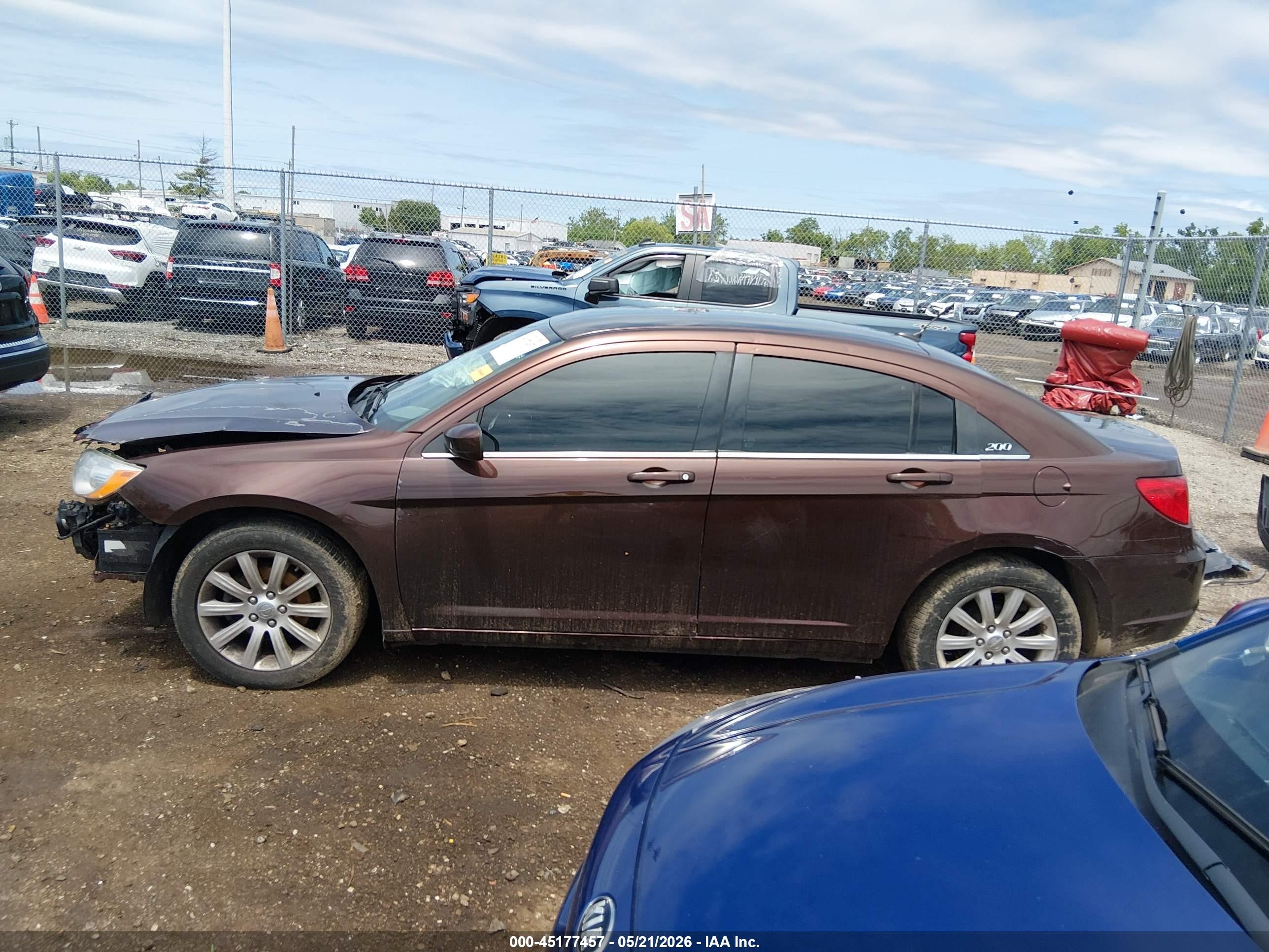2013 Chrysler 200 Touring Brown vin: 1C3CCBBB3DN699846