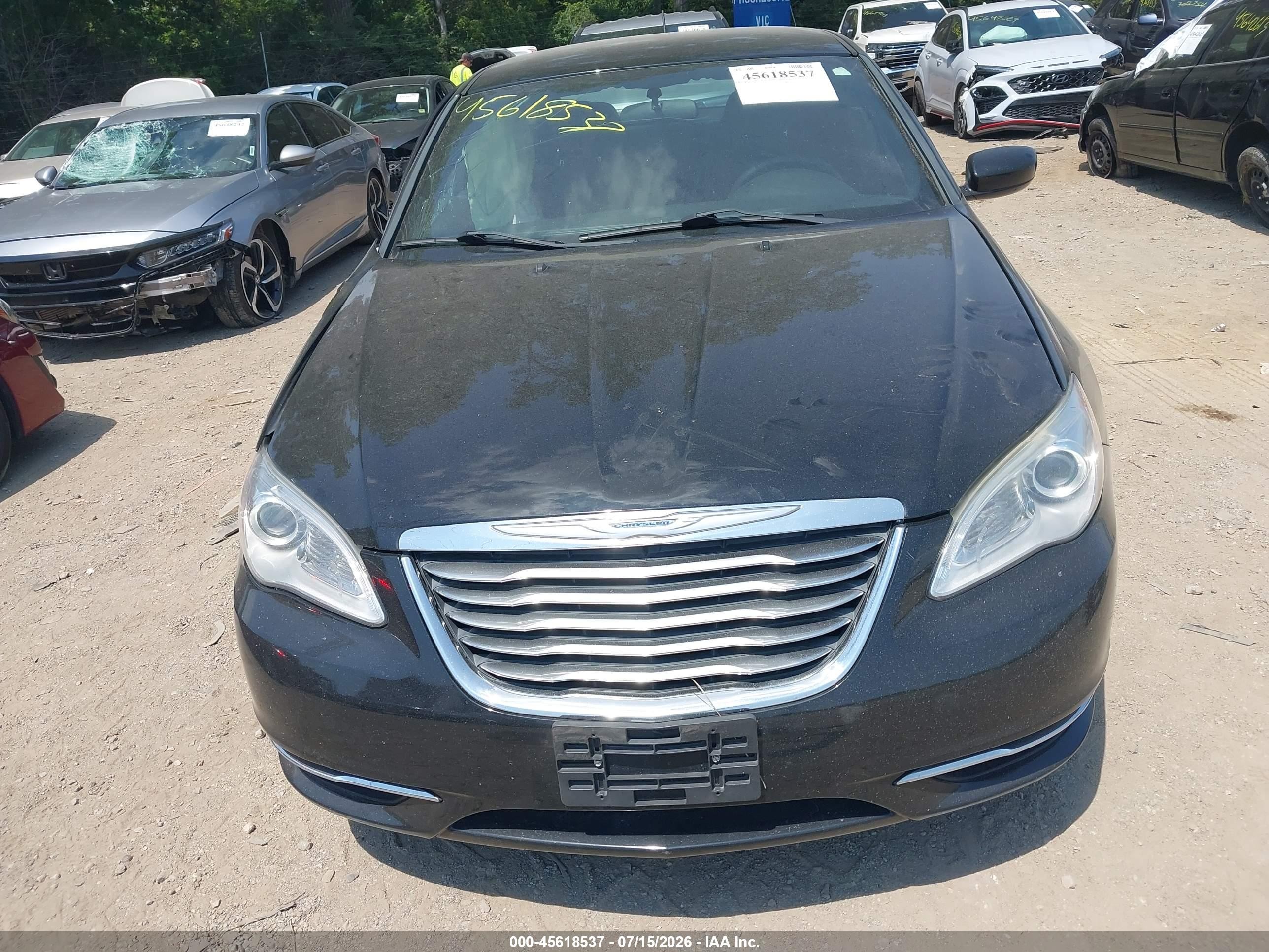 2014 Chrysler 200 Touring Черный vin: 1C3CCBBB3EN192527