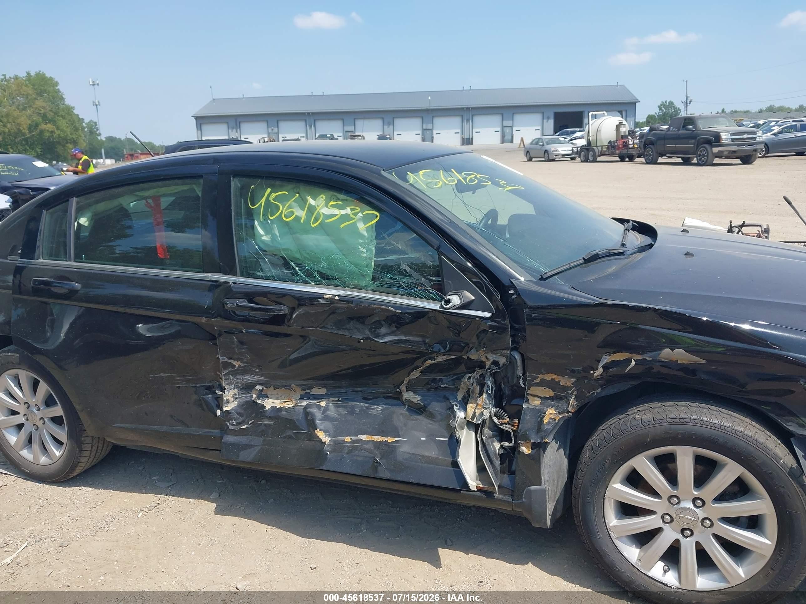 2014 Chrysler 200 Touring Черный vin: 1C3CCBBB3EN192527