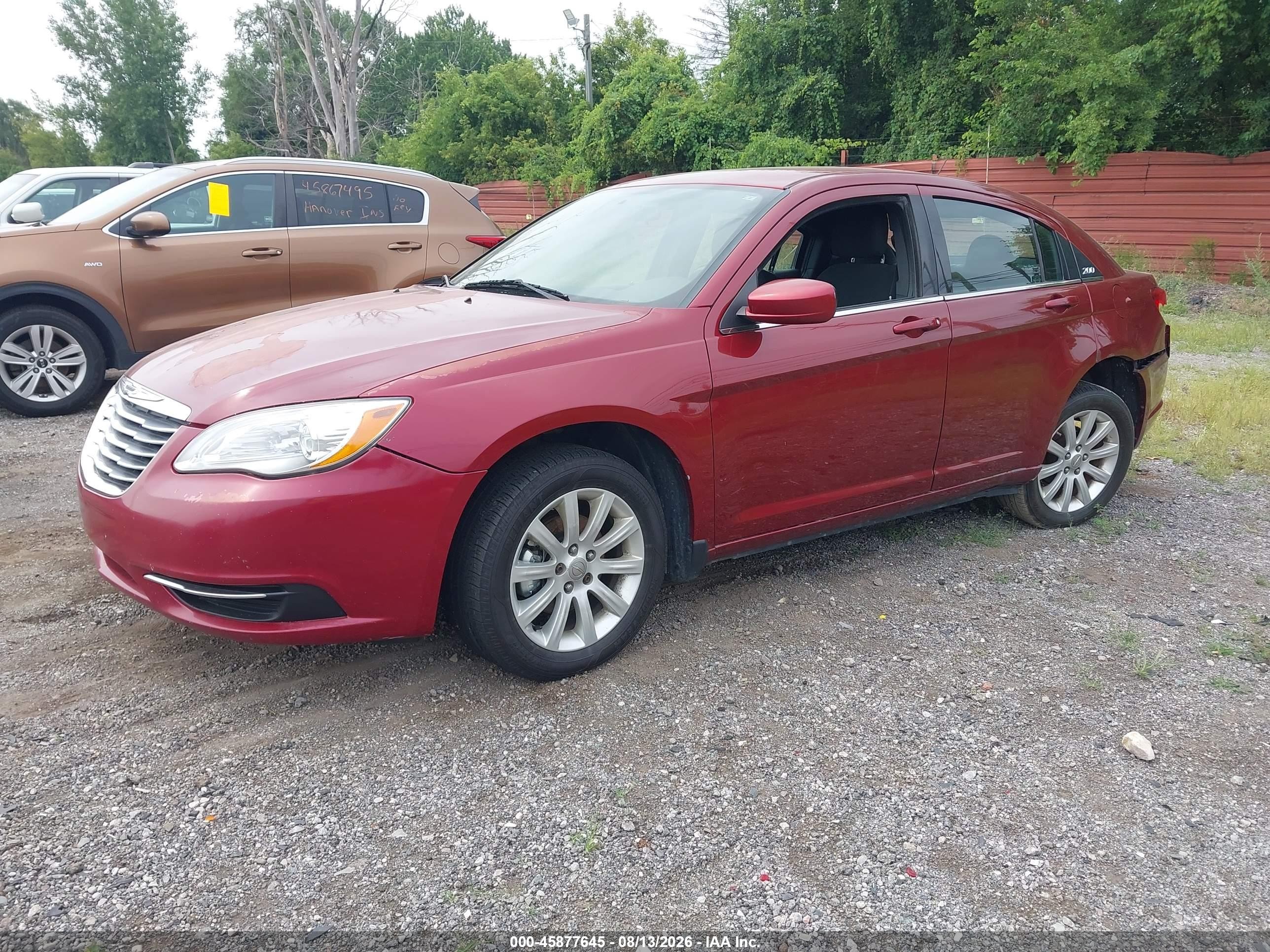 2012 Chrysler 200 Touring Red vin: 1C3CCBBB4CN114612