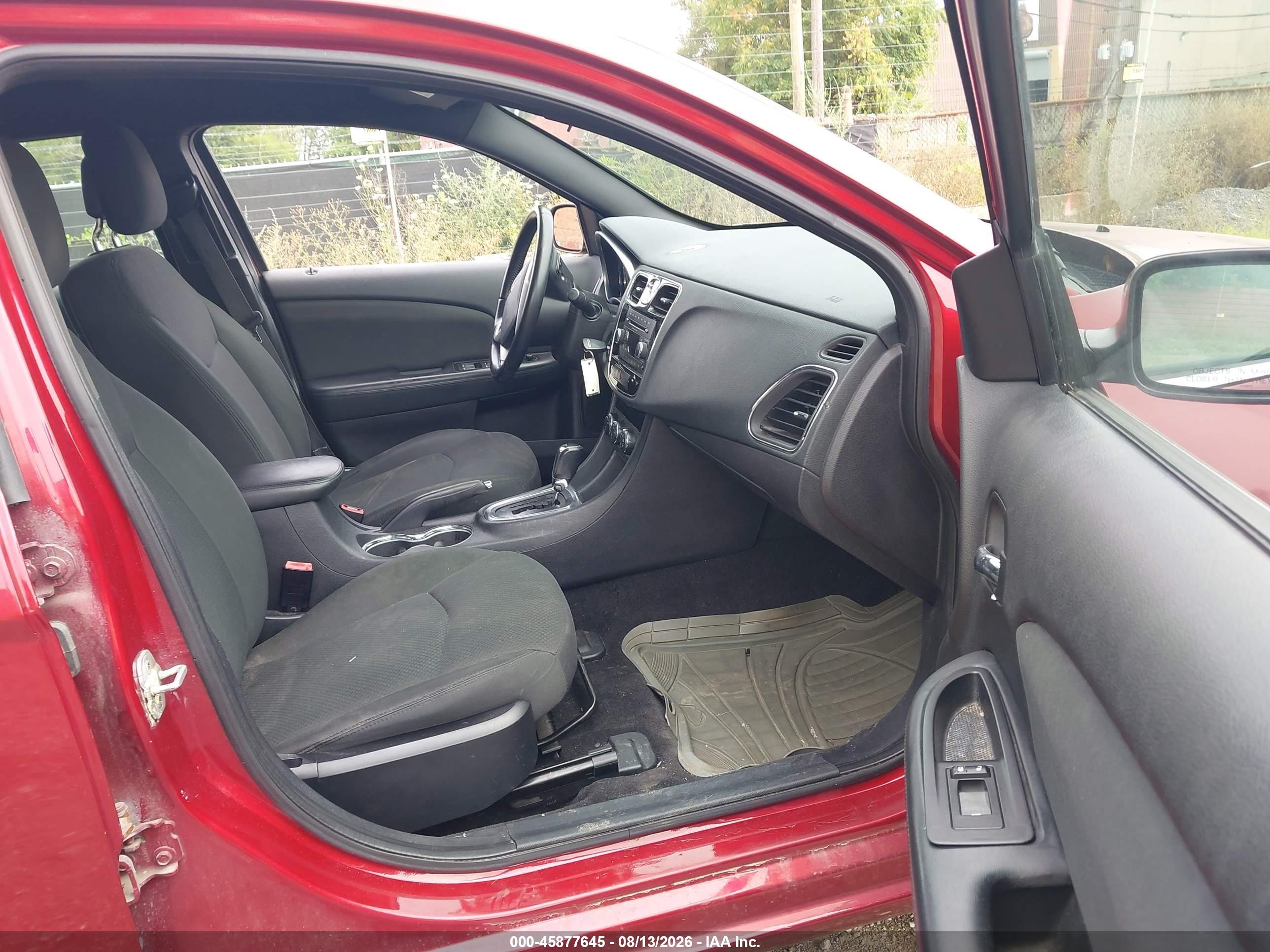 2012 Chrysler 200 Touring Red vin: 1C3CCBBB4CN114612