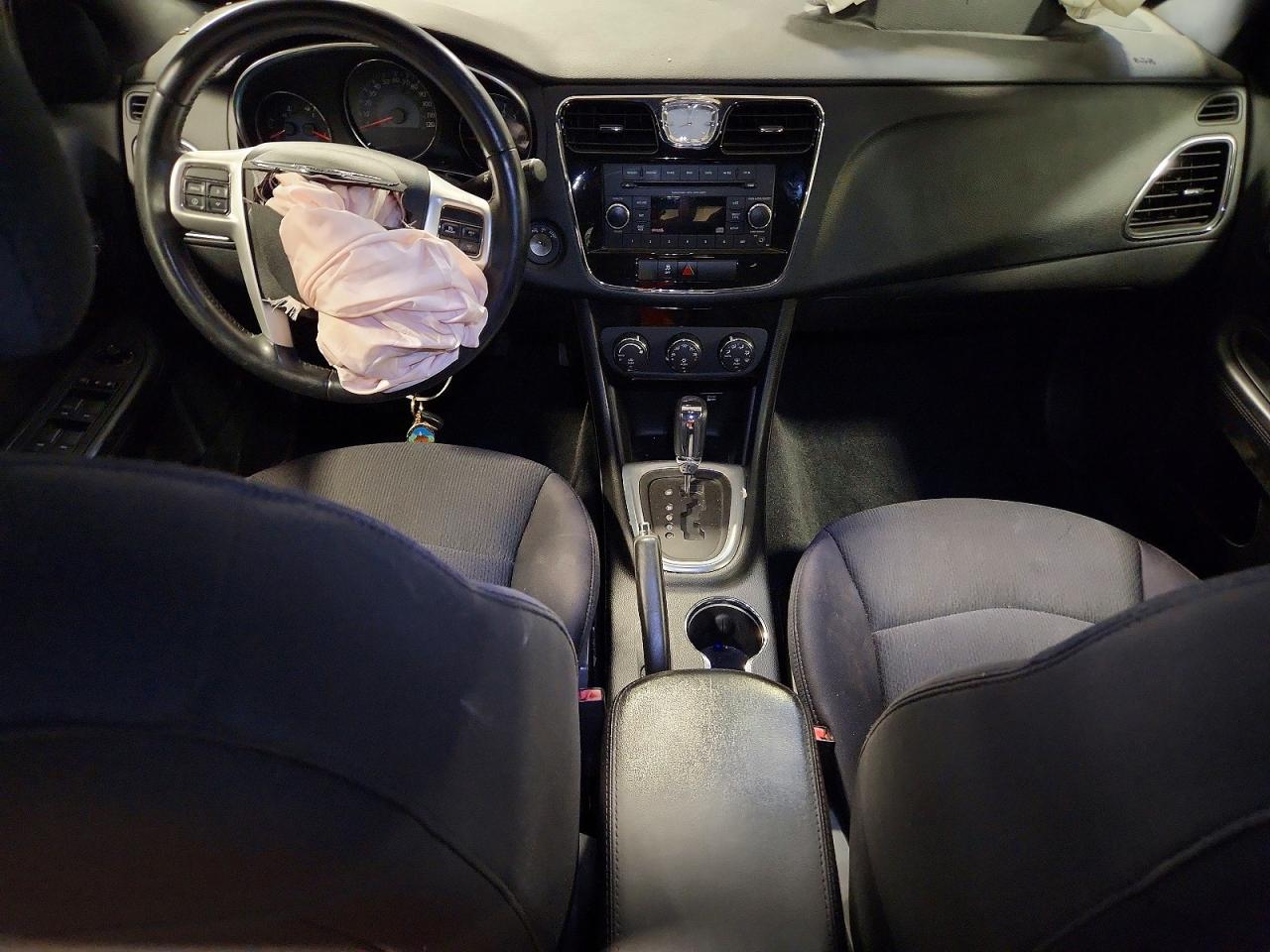 2013 Chrysler 200 Touring Серебряный vin: 1C3CCBBB4DN579778