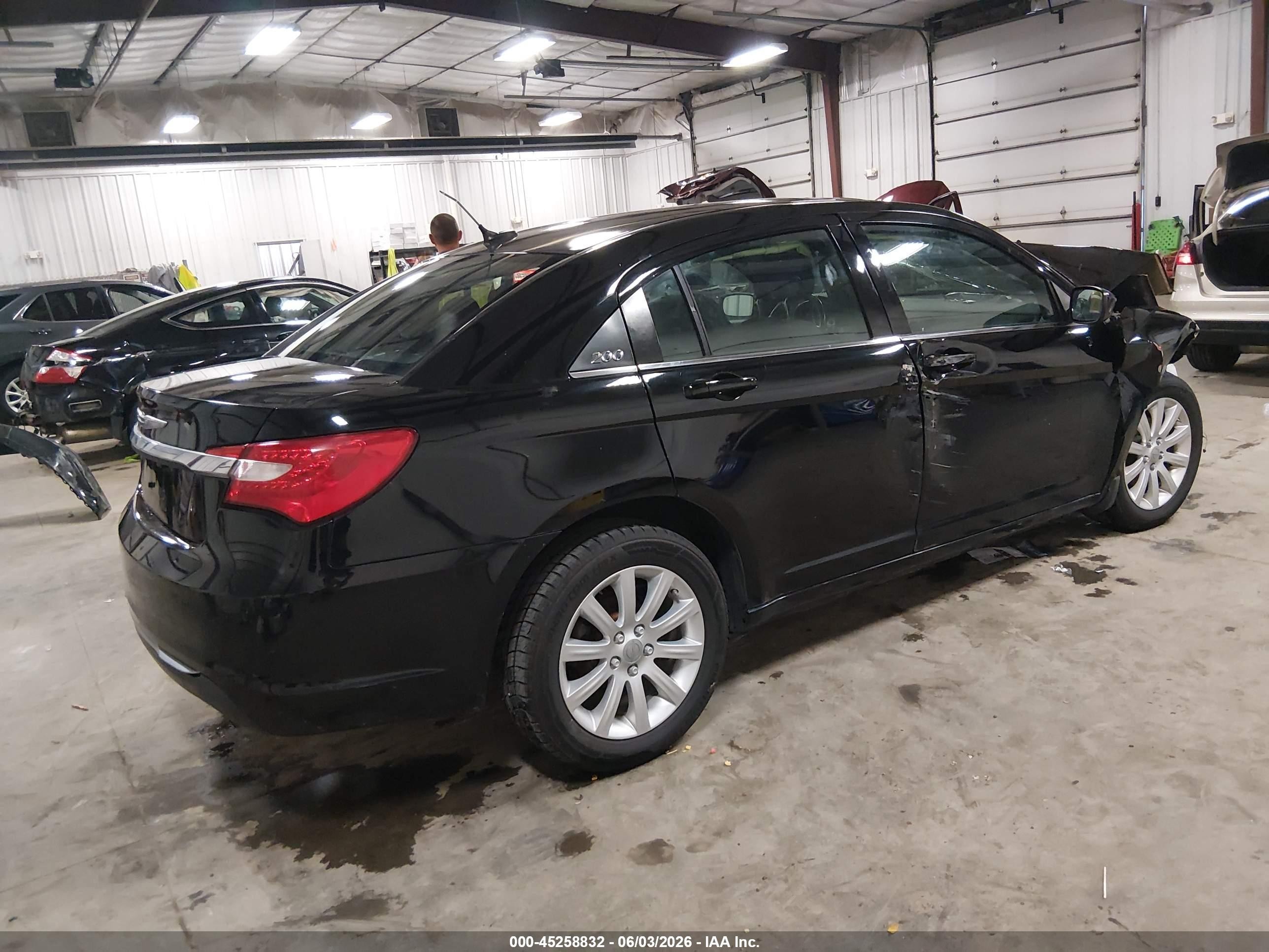 2013 Chrysler 200 Touring Black vin: 1C3CCBBB4DN629546