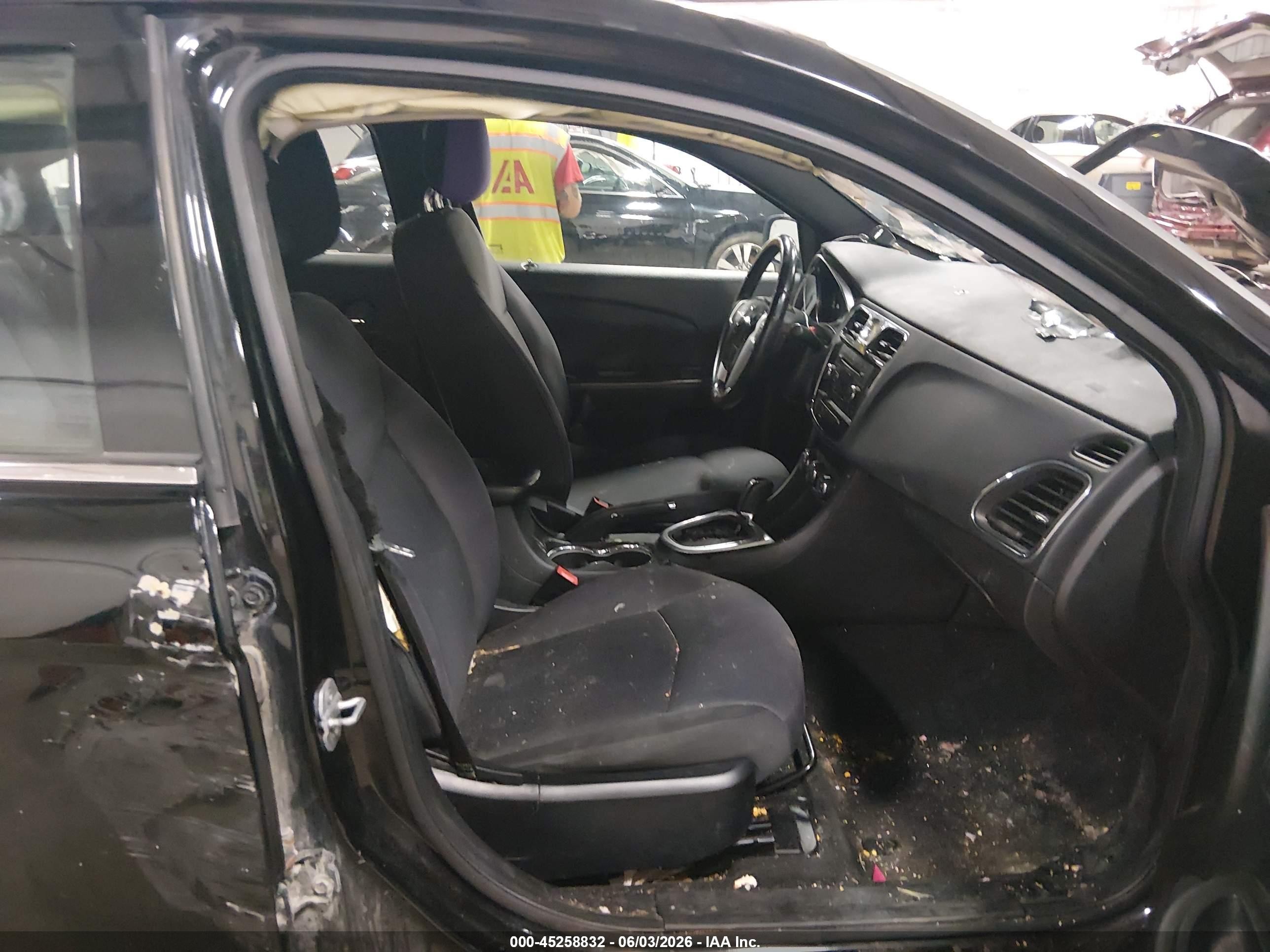 2013 Chrysler 200 Touring Black vin: 1C3CCBBB4DN629546