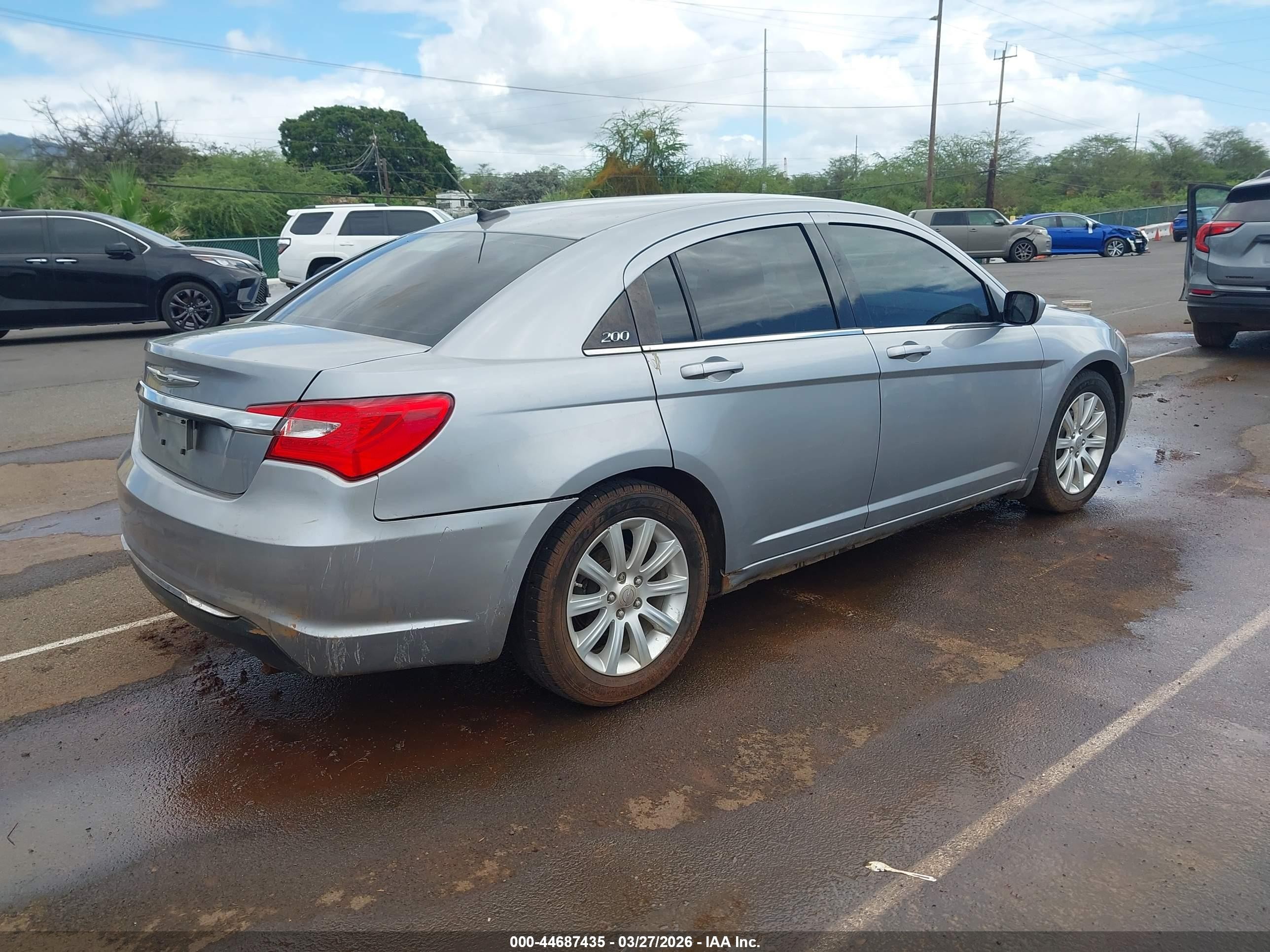 2013 Chrysler 200 Touring Gray vin: 1C3CCBBB4DN632687