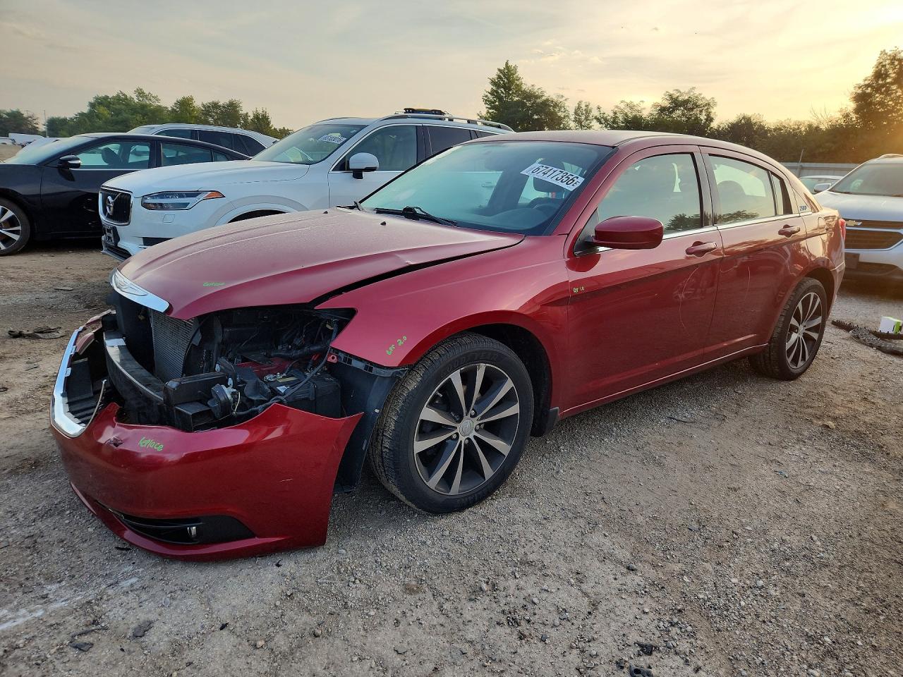 2014 Chrysler 200 Touring Red vin: 1C3CCBBB4EN150674