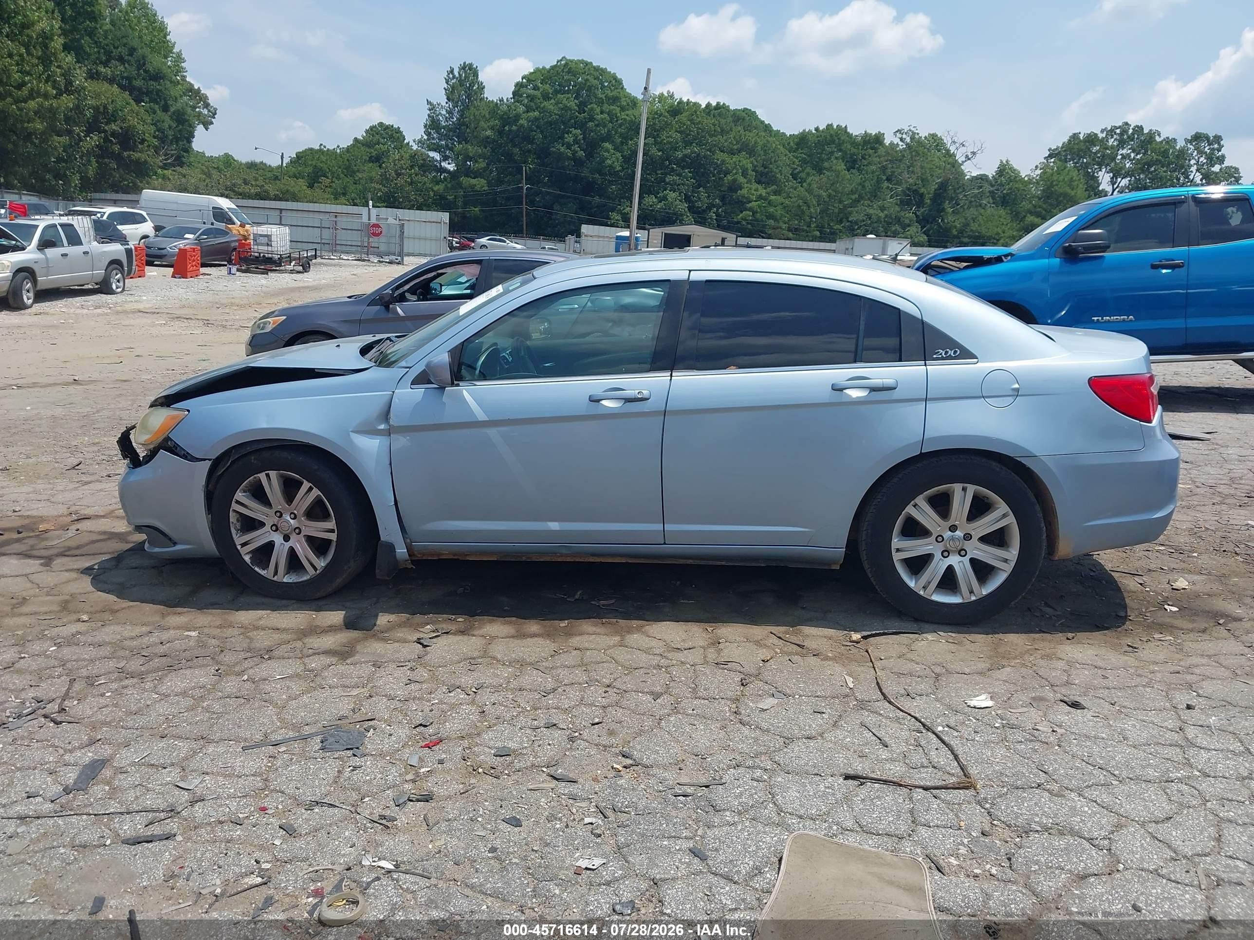 2014 Chrysler 200 Touring Light Blue vin: 1C3CCBBB4EN176627