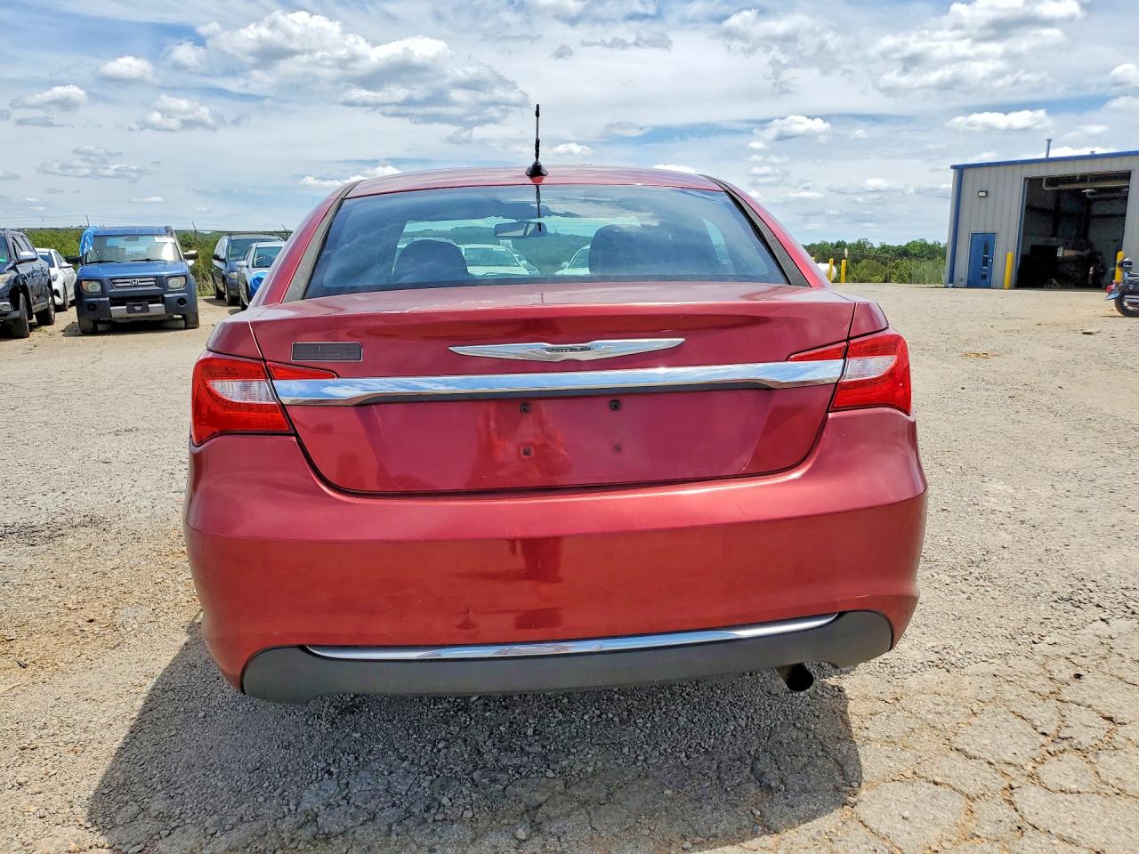 2013 Chrysler 200 Touring Red vin: 1C3CCBBB5DN549575