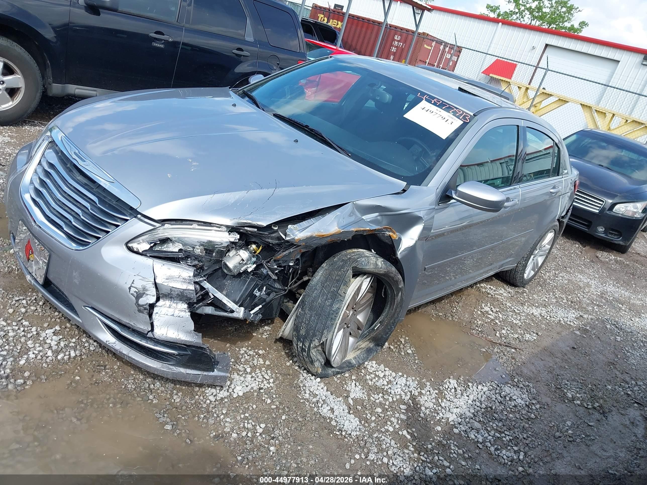 2013 Chrysler 200 Touring Silver vin: 1C3CCBBB5DN601027