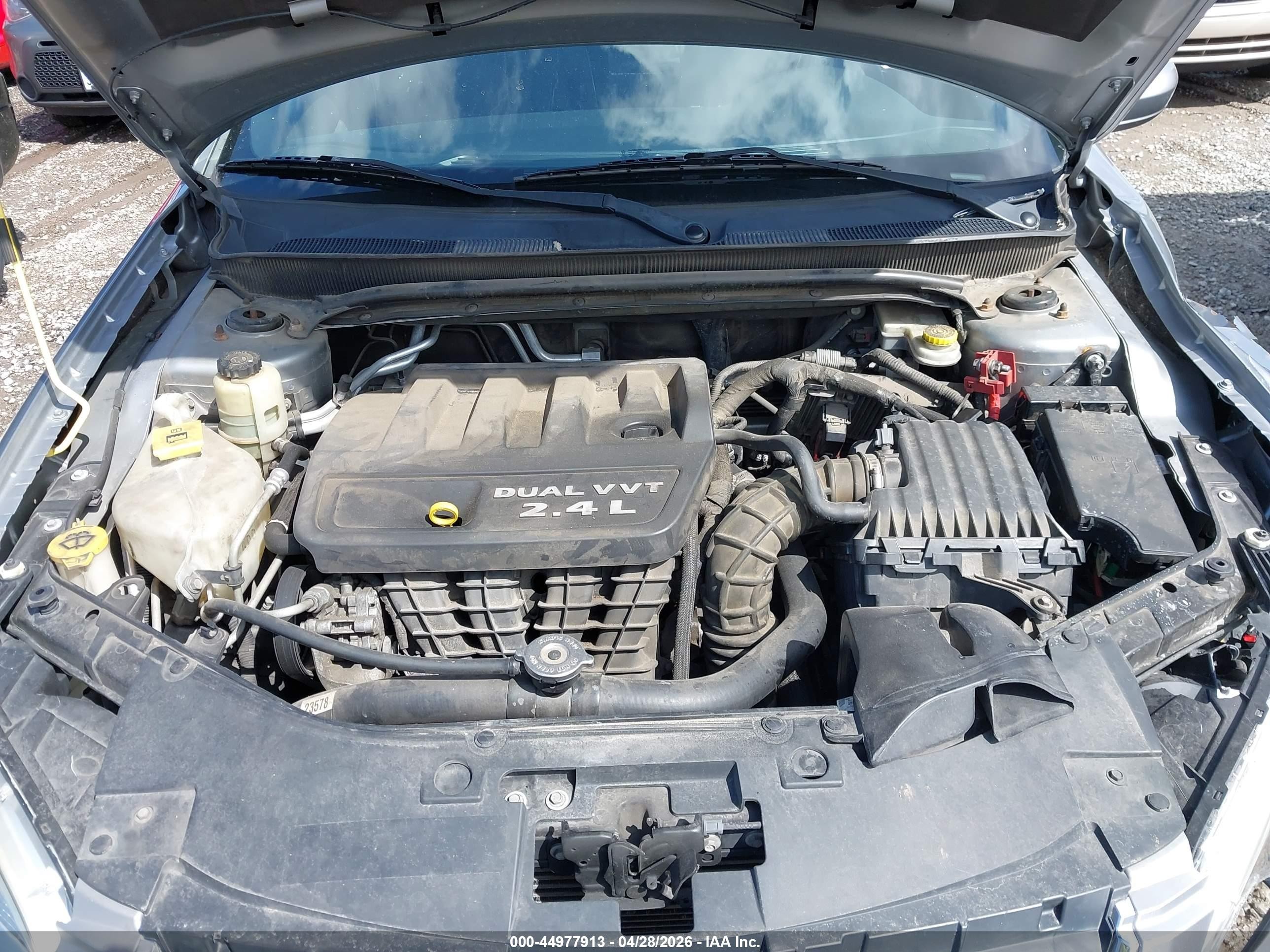 2013 Chrysler 200 Touring Silver vin: 1C3CCBBB5DN601027