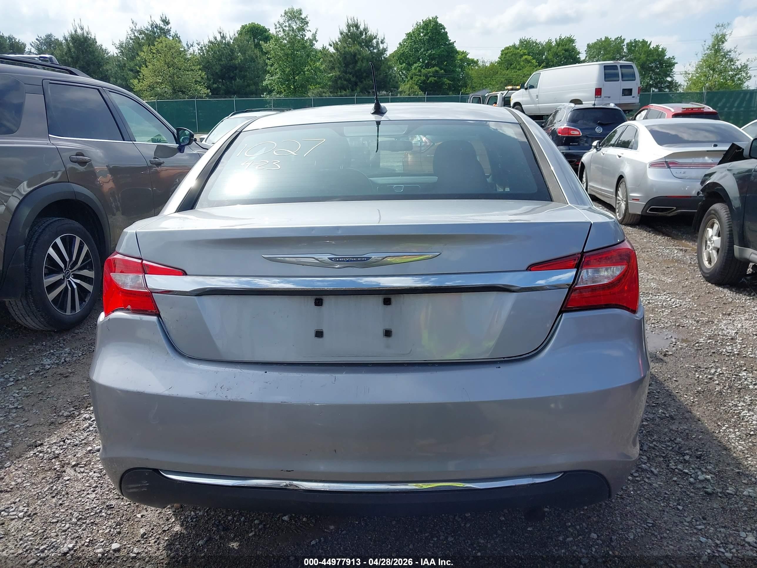 2013 Chrysler 200 Touring Silver vin: 1C3CCBBB5DN601027