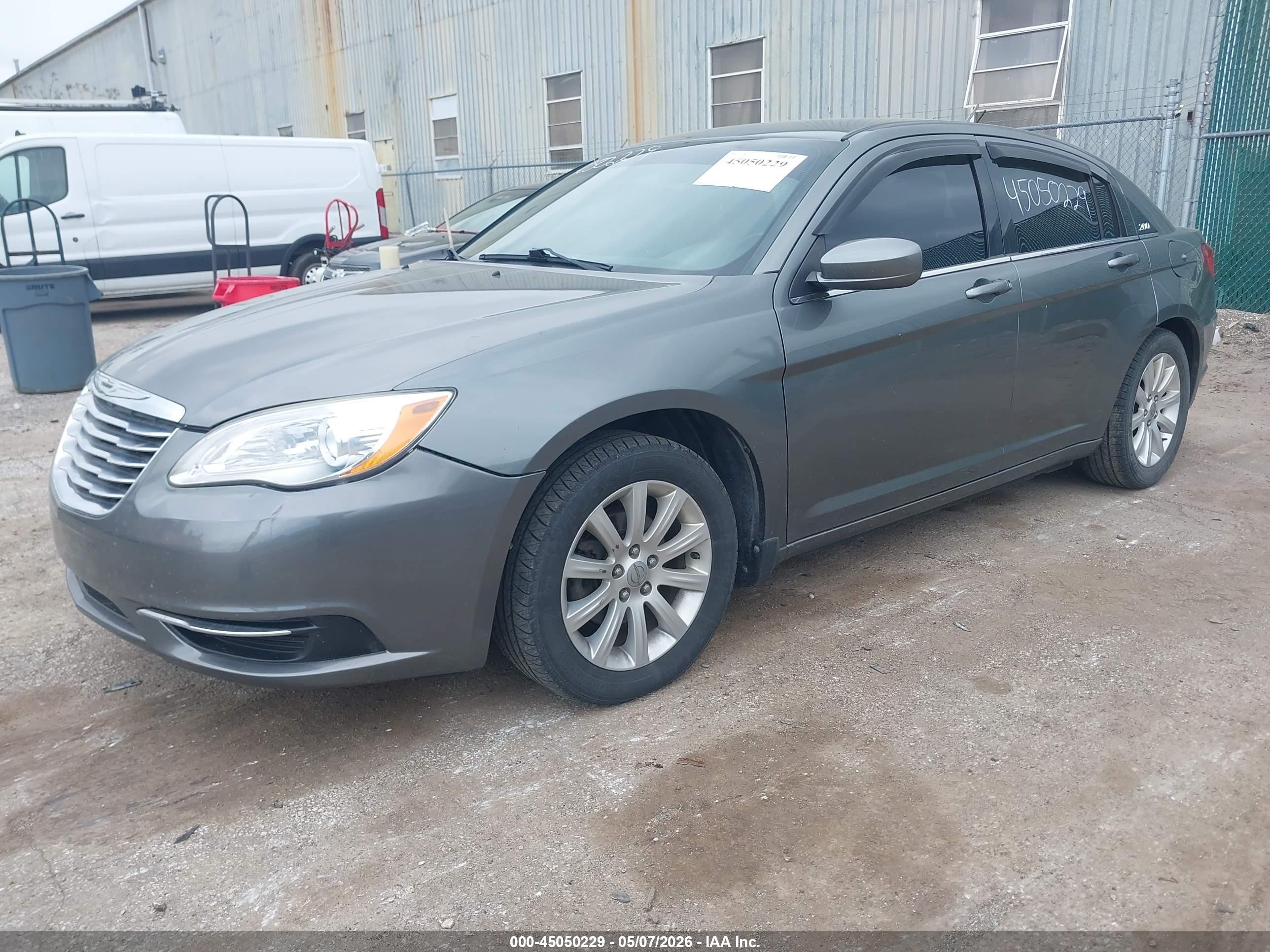 2013 Chrysler 200 Touring Gray vin: 1C3CCBBB5DN601884