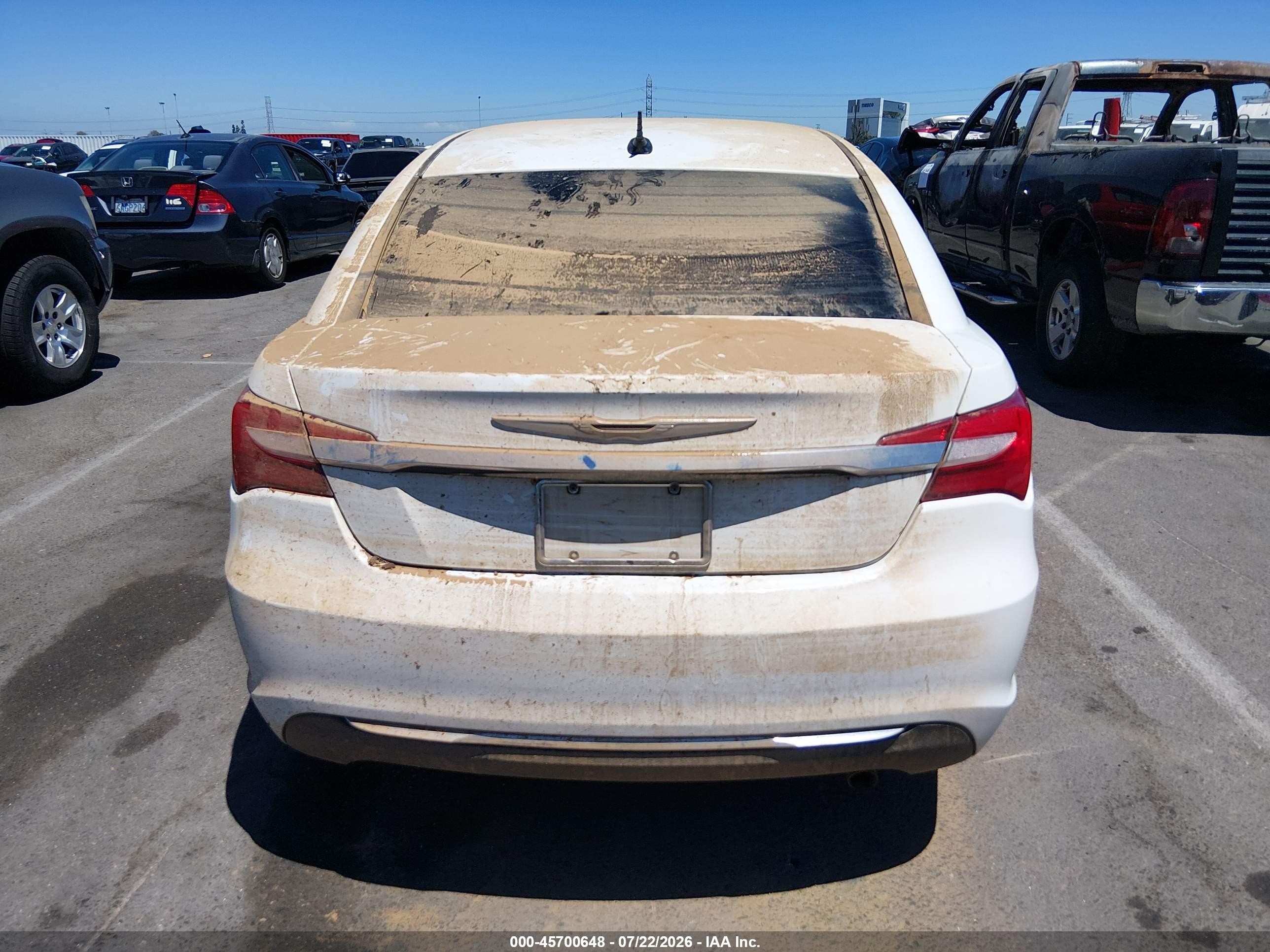 2013 Chrysler 200 Touring White vin: 1C3CCBBB5DN639809