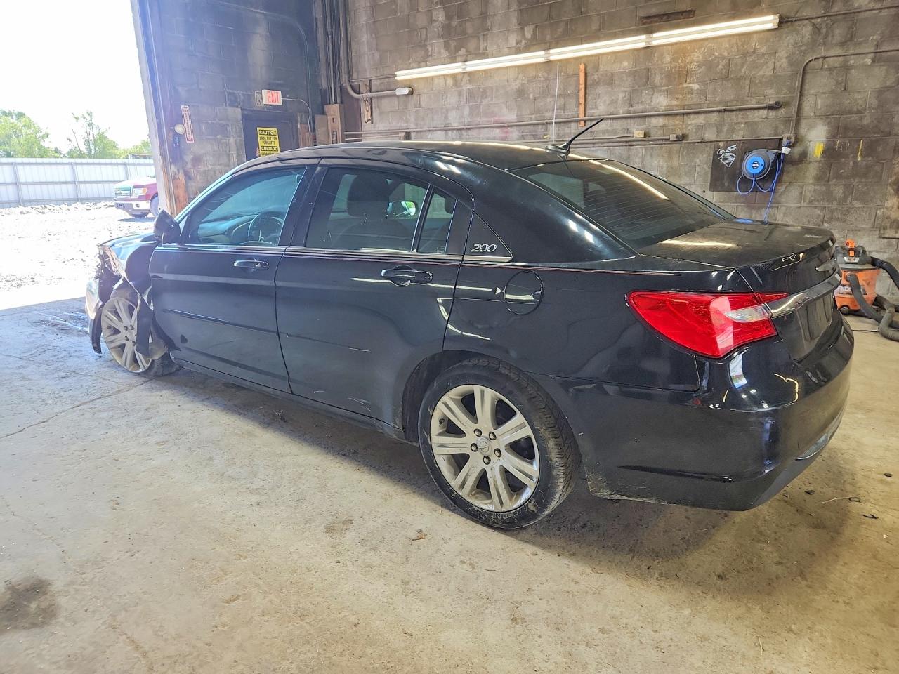 2013 Chrysler 200 Touring Black vin: 1C3CCBBB5DN732071
