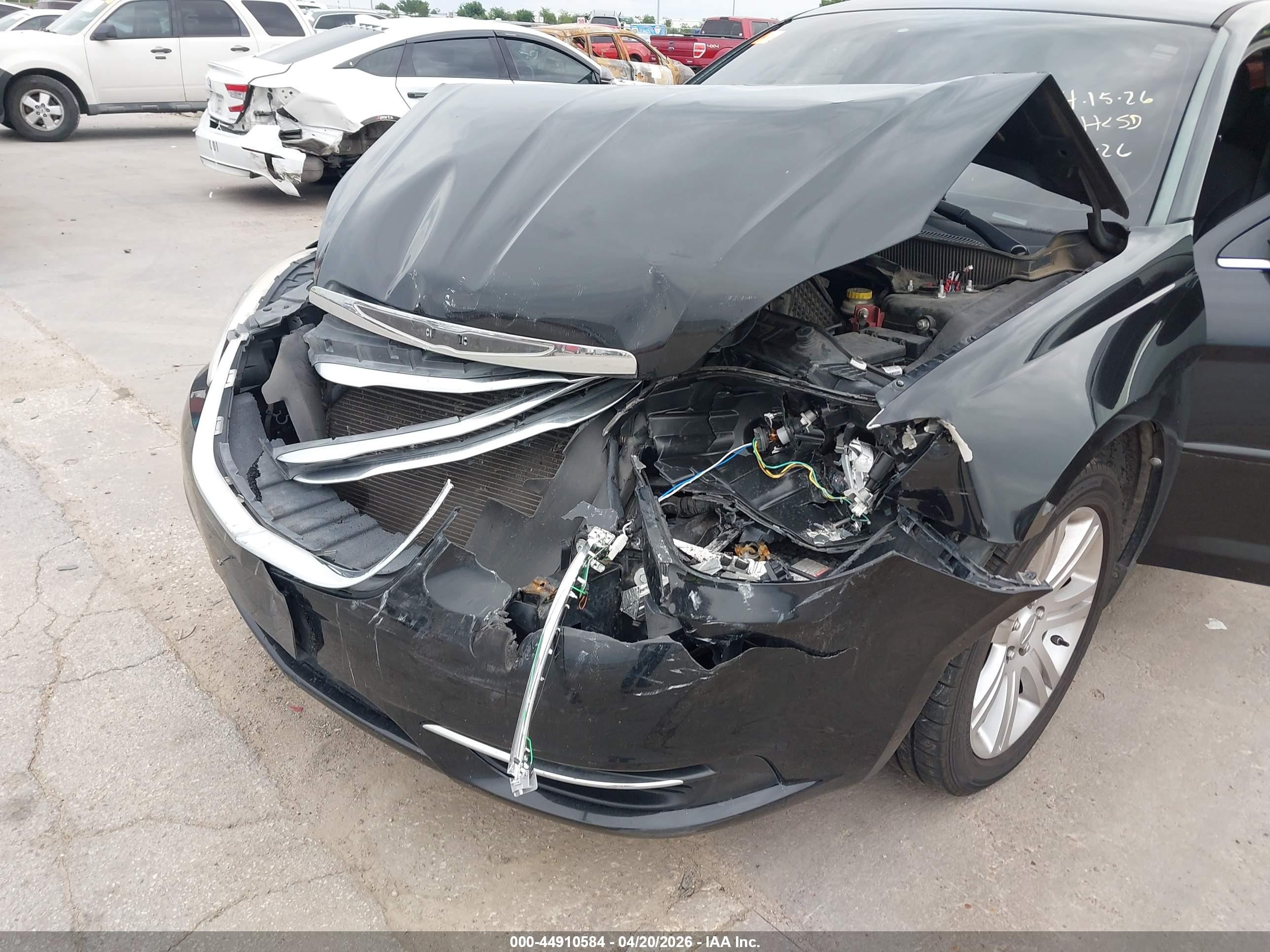 2013 Chrysler 200 Touring Black vin: 1C3CCBBB5DN736167