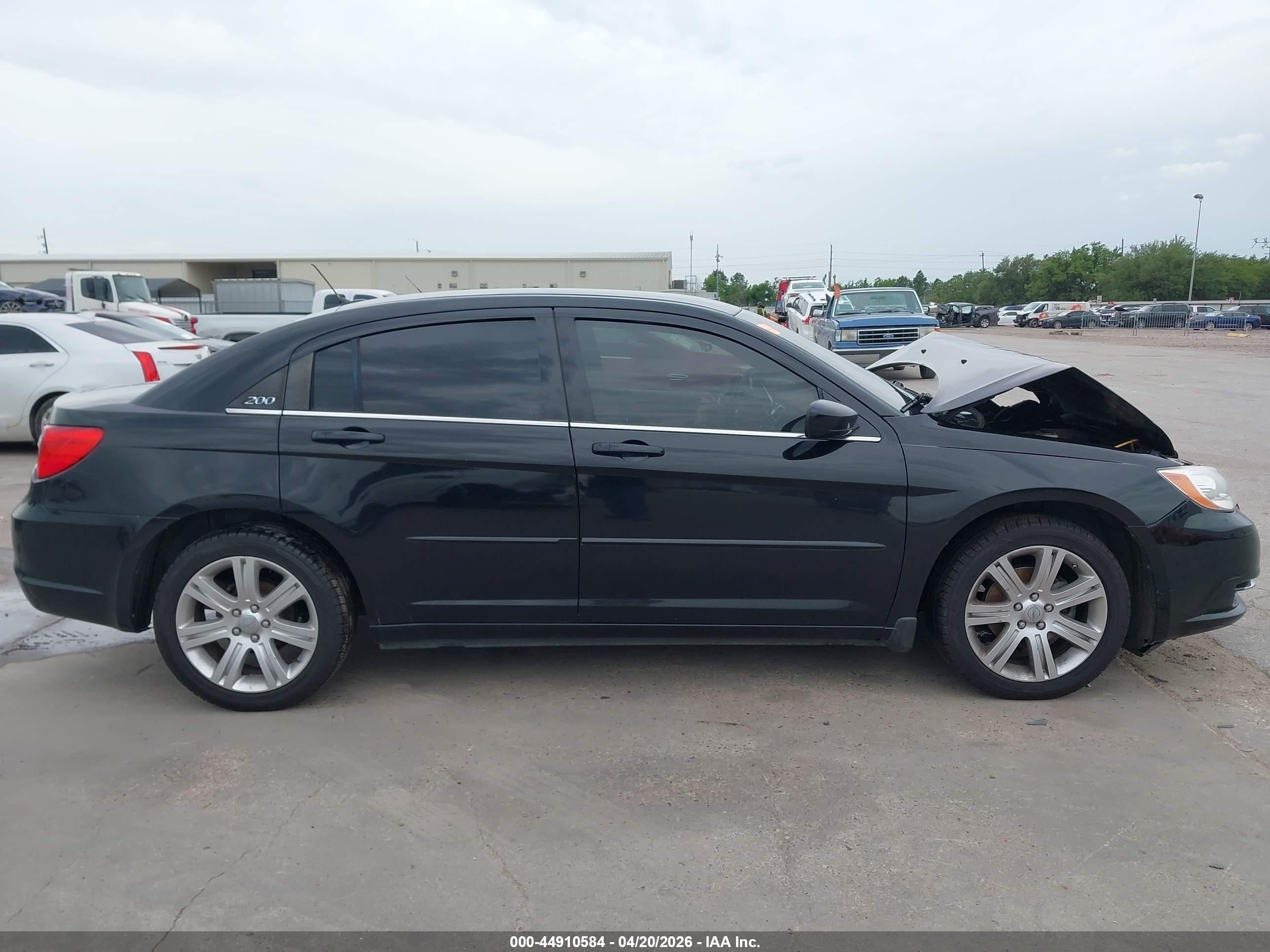 2013 Chrysler 200 Touring Black vin: 1C3CCBBB5DN736167