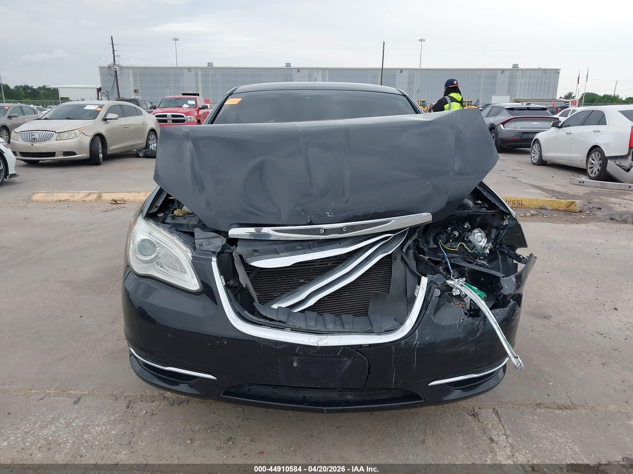 2013 Chrysler 200 Touring Black vin: 1C3CCBBB5DN736167
