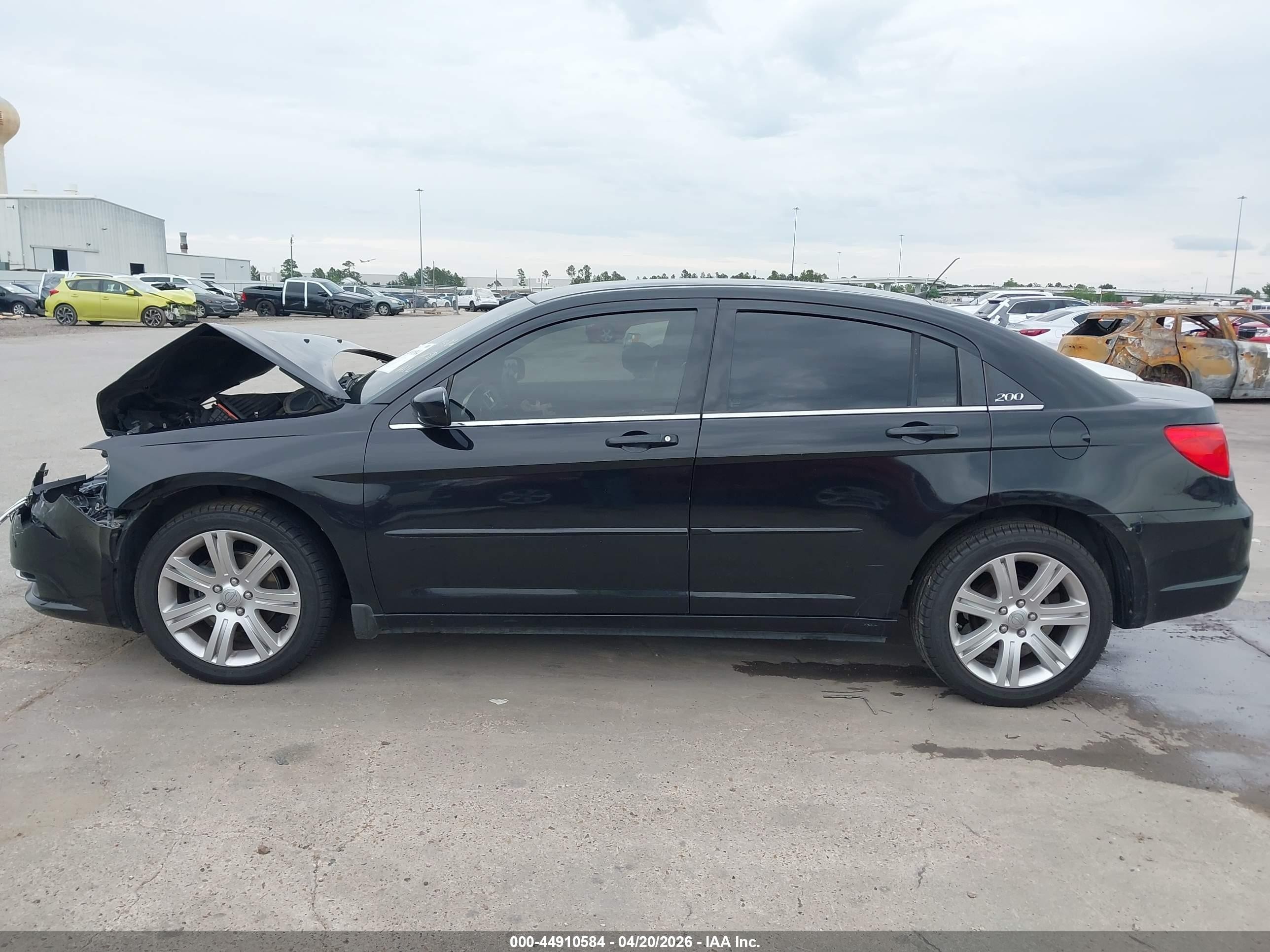 2013 Chrysler 200 Touring Black vin: 1C3CCBBB5DN736167