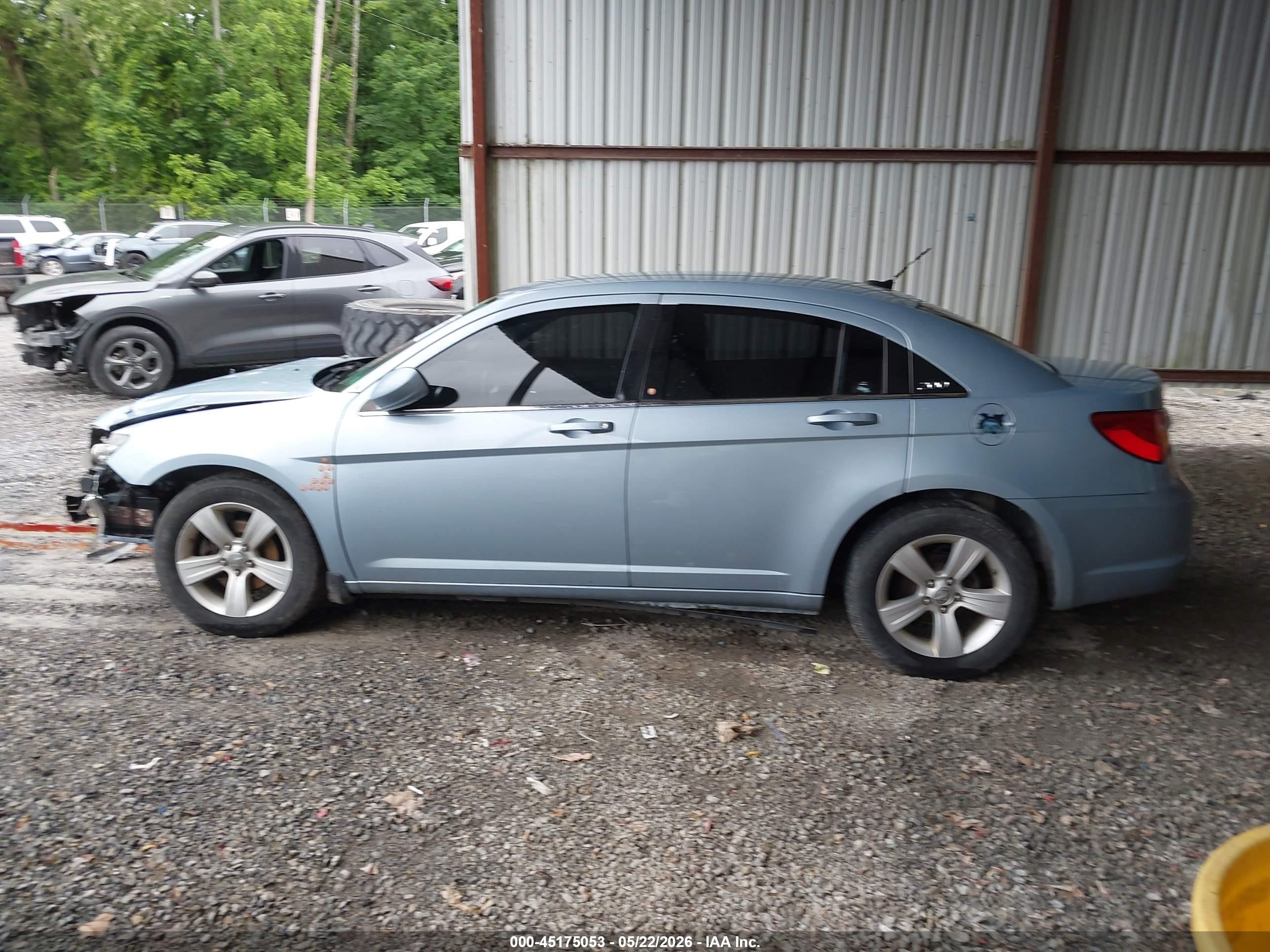 2014 Chrysler 200 Touring Light Blue vin: 1C3CCBBB5EN171825