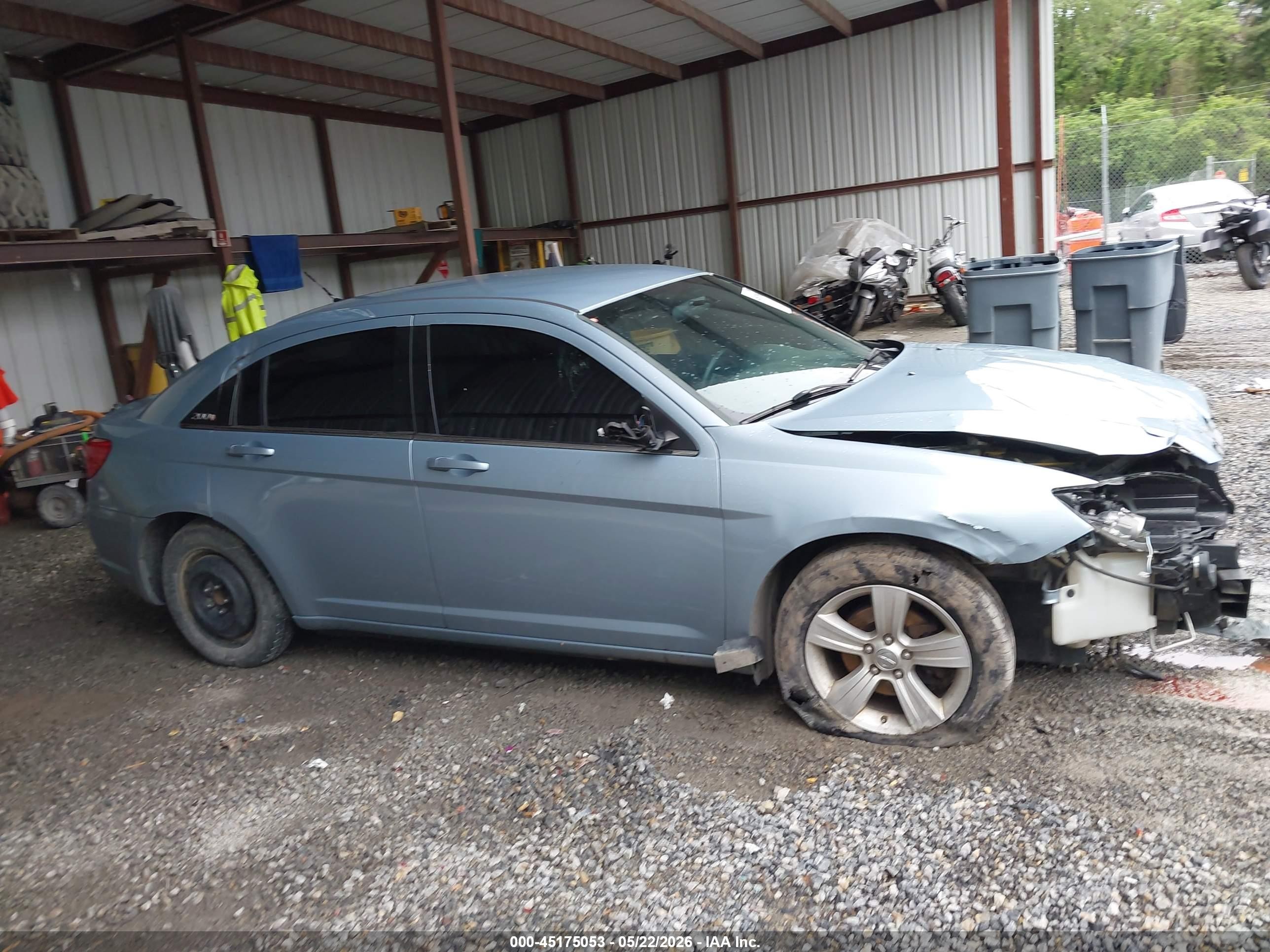 2014 Chrysler 200 Touring Light Blue vin: 1C3CCBBB5EN171825