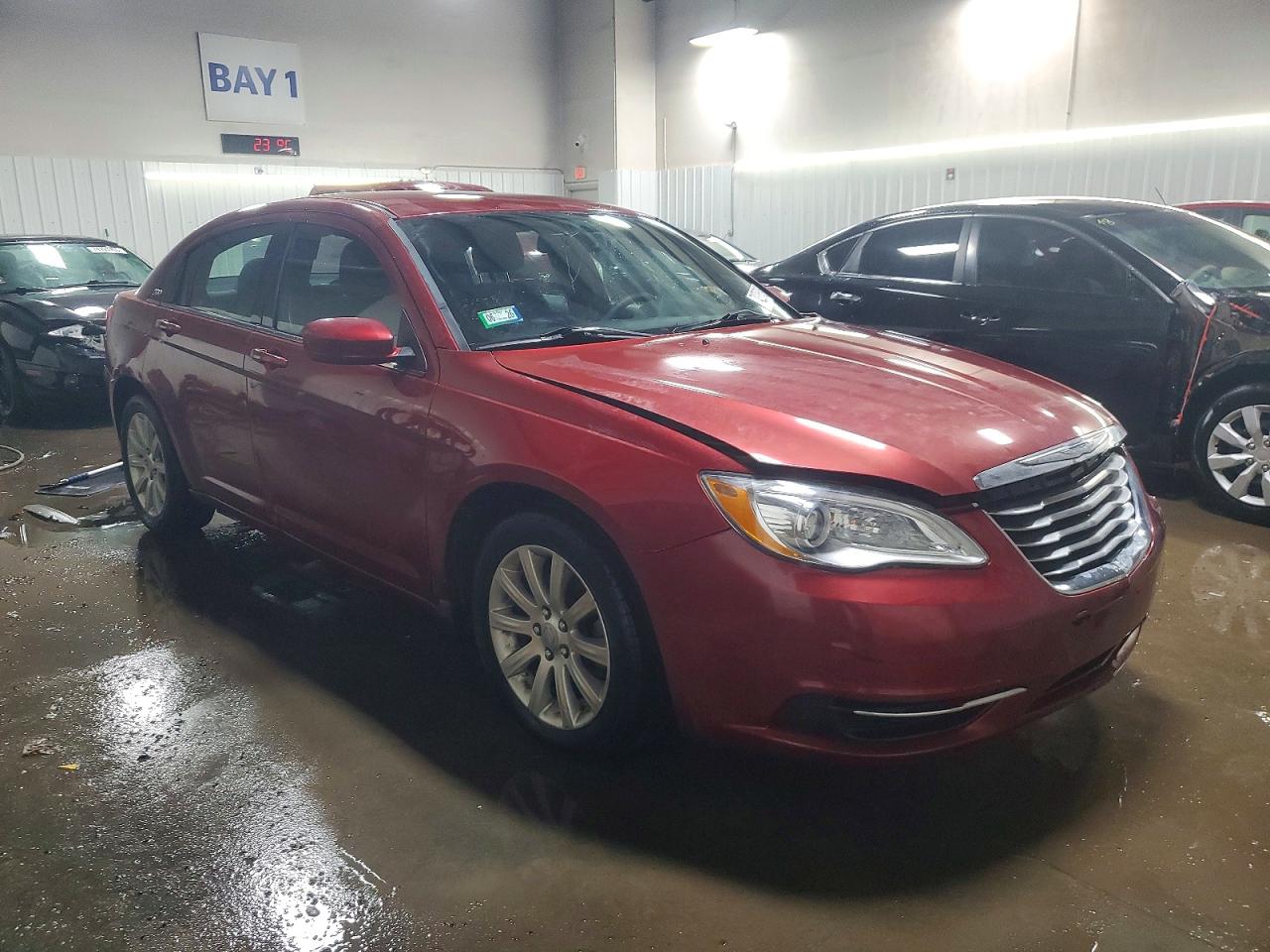 2014 Chrysler 200 Touring Red vin: 1C3CCBBB5EN178970