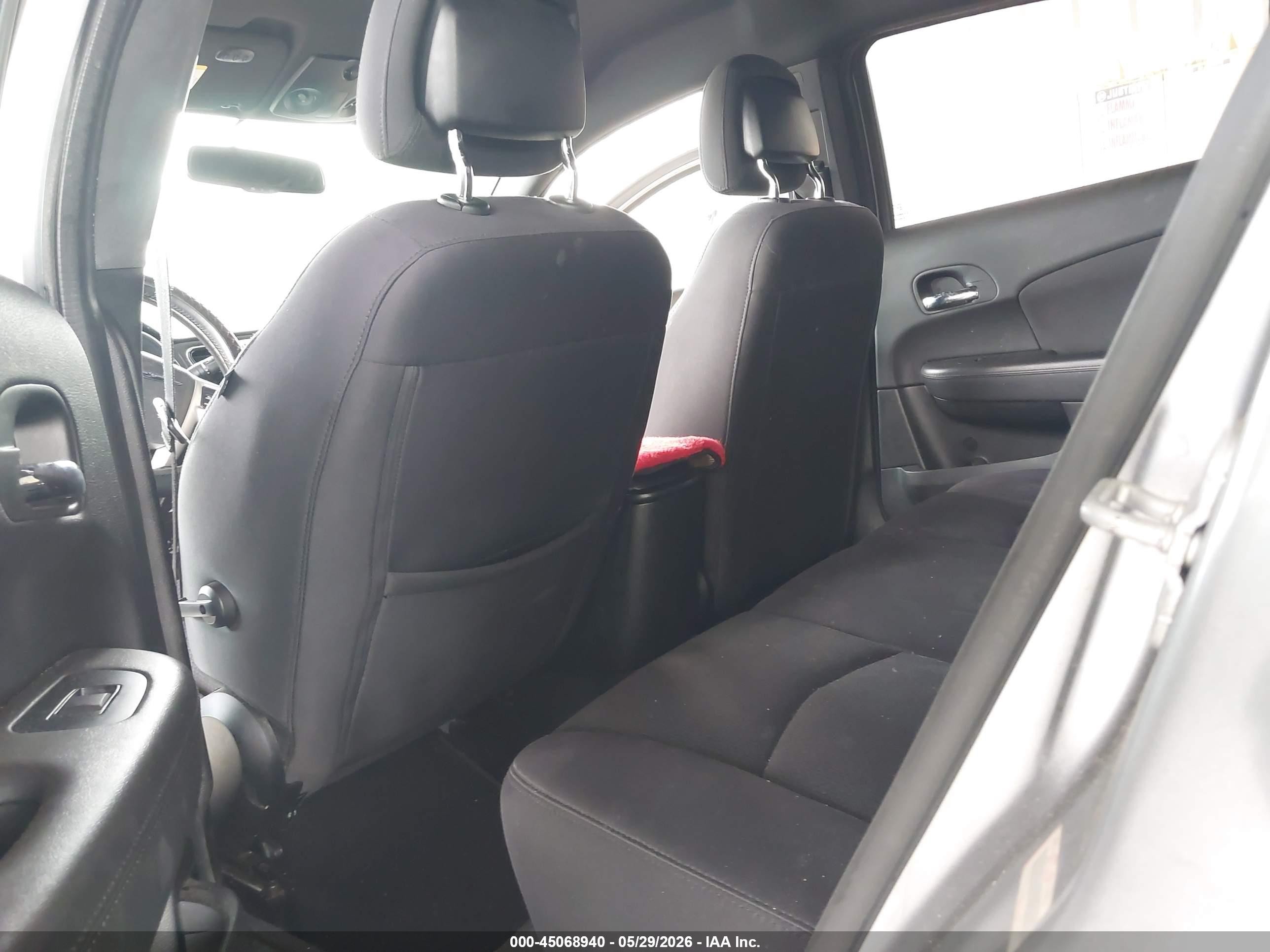 2013 Chrysler 200 Touring Серебряный vin: 1C3CCBBB6DN587929