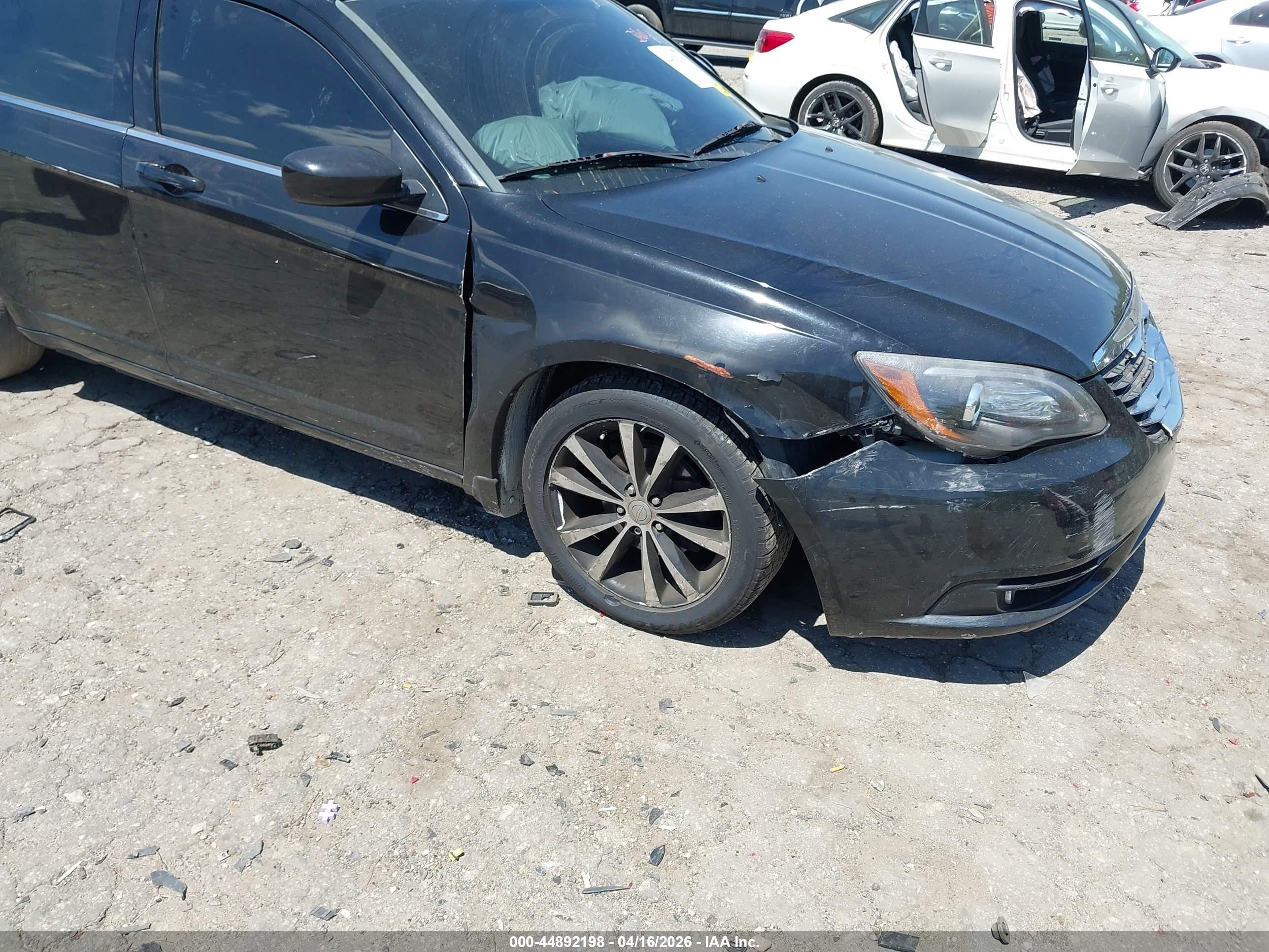 2013 Chrysler 200 Touring Black vin: 1C3CCBBB6DN595836