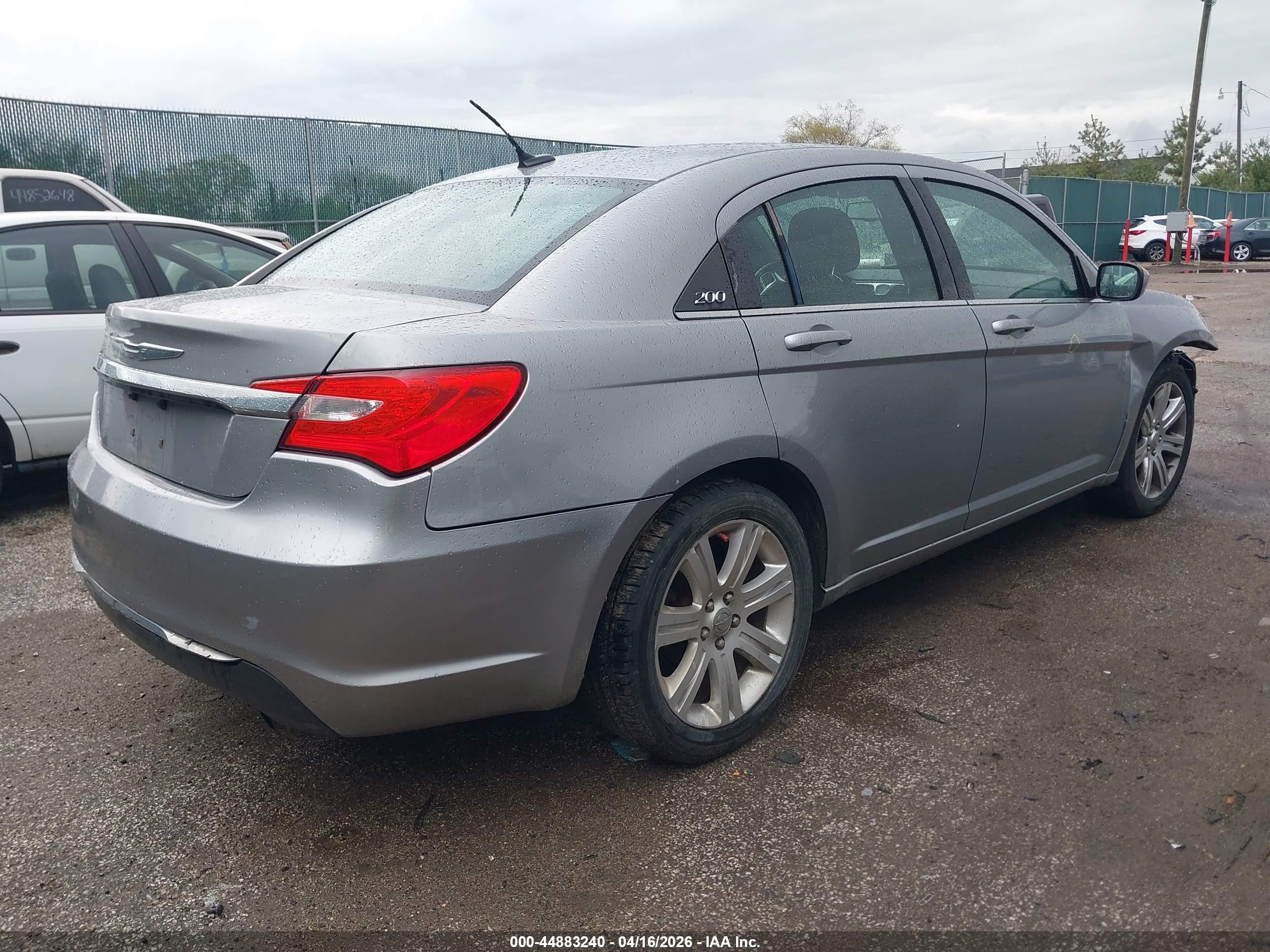 2013 Chrysler 200 Touring Silver vin: 1C3CCBBB6DN597540