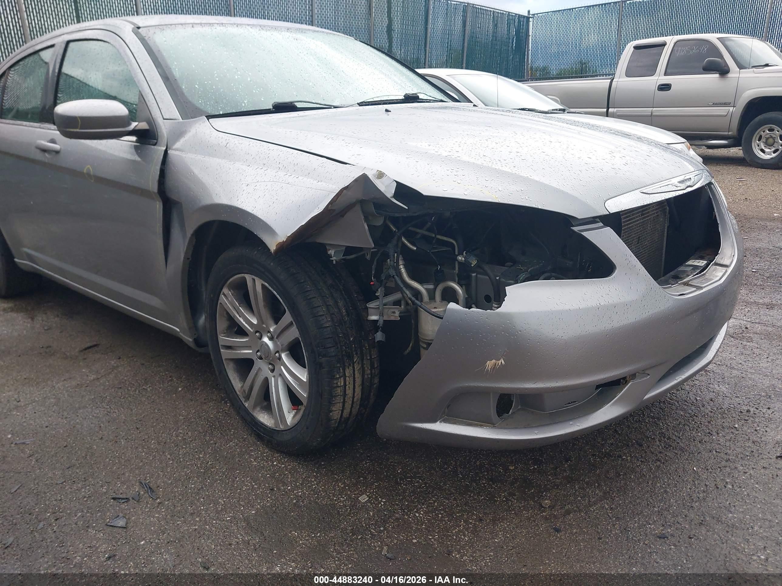 2013 Chrysler 200 Touring Silver vin: 1C3CCBBB6DN597540