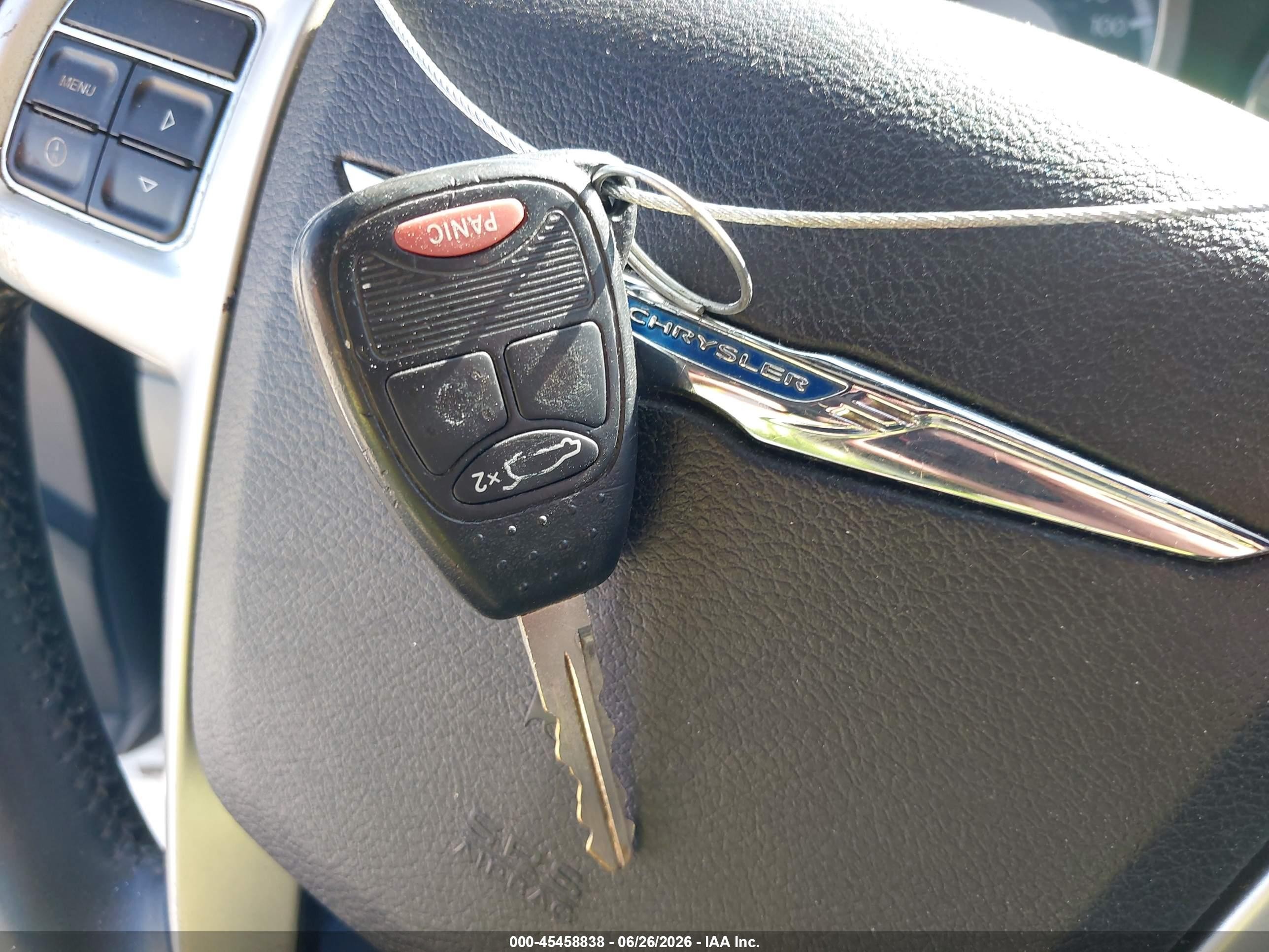 2013 Chrysler 200 Touring White vin: 1C3CCBBB6DN629208