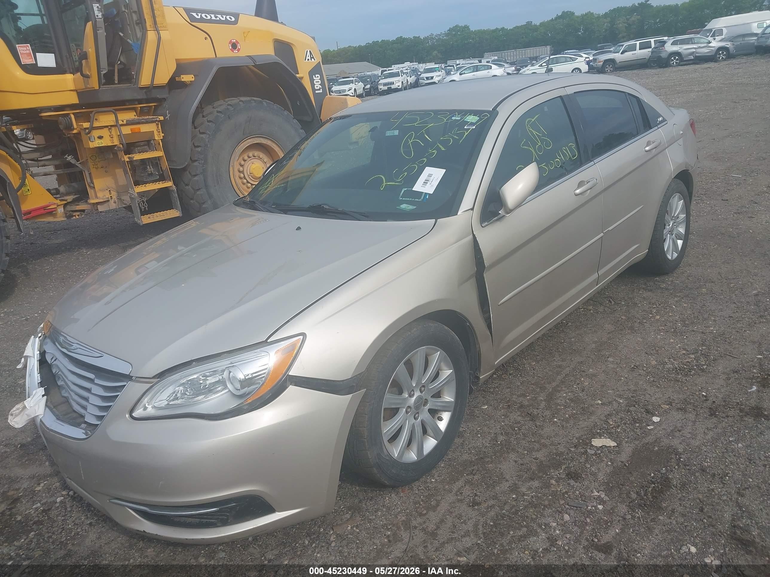 2013 Chrysler 200 Touring Gold vin: 1C3CCBBB6DN639124