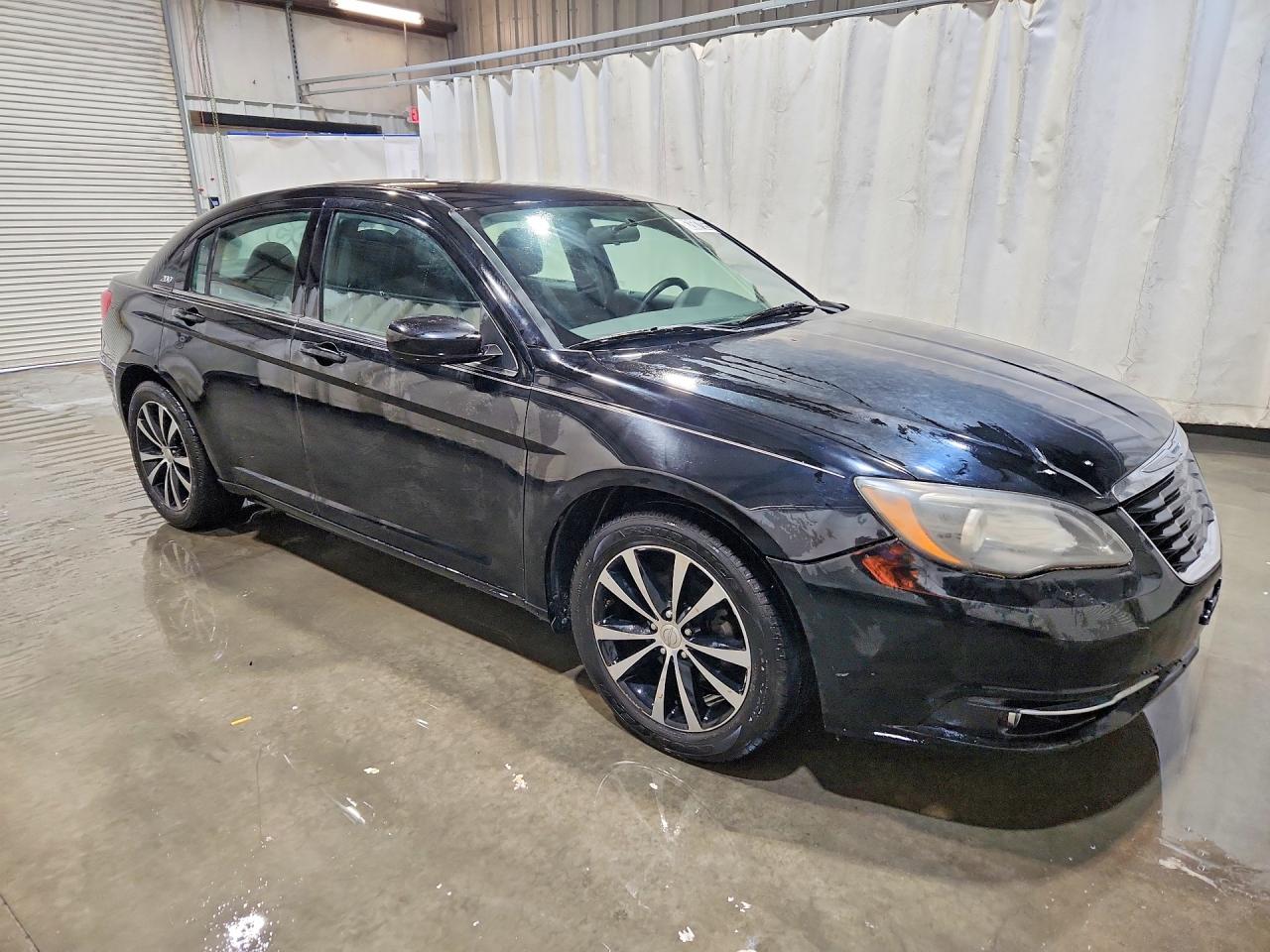 2013 Chrysler 200 Touring Black vin: 1C3CCBBB6DN651290