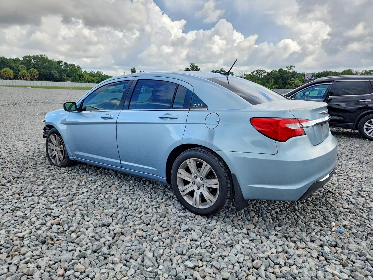 2013 Chrysler 200 Touring Blue vin: 1C3CCBBB6DN676383