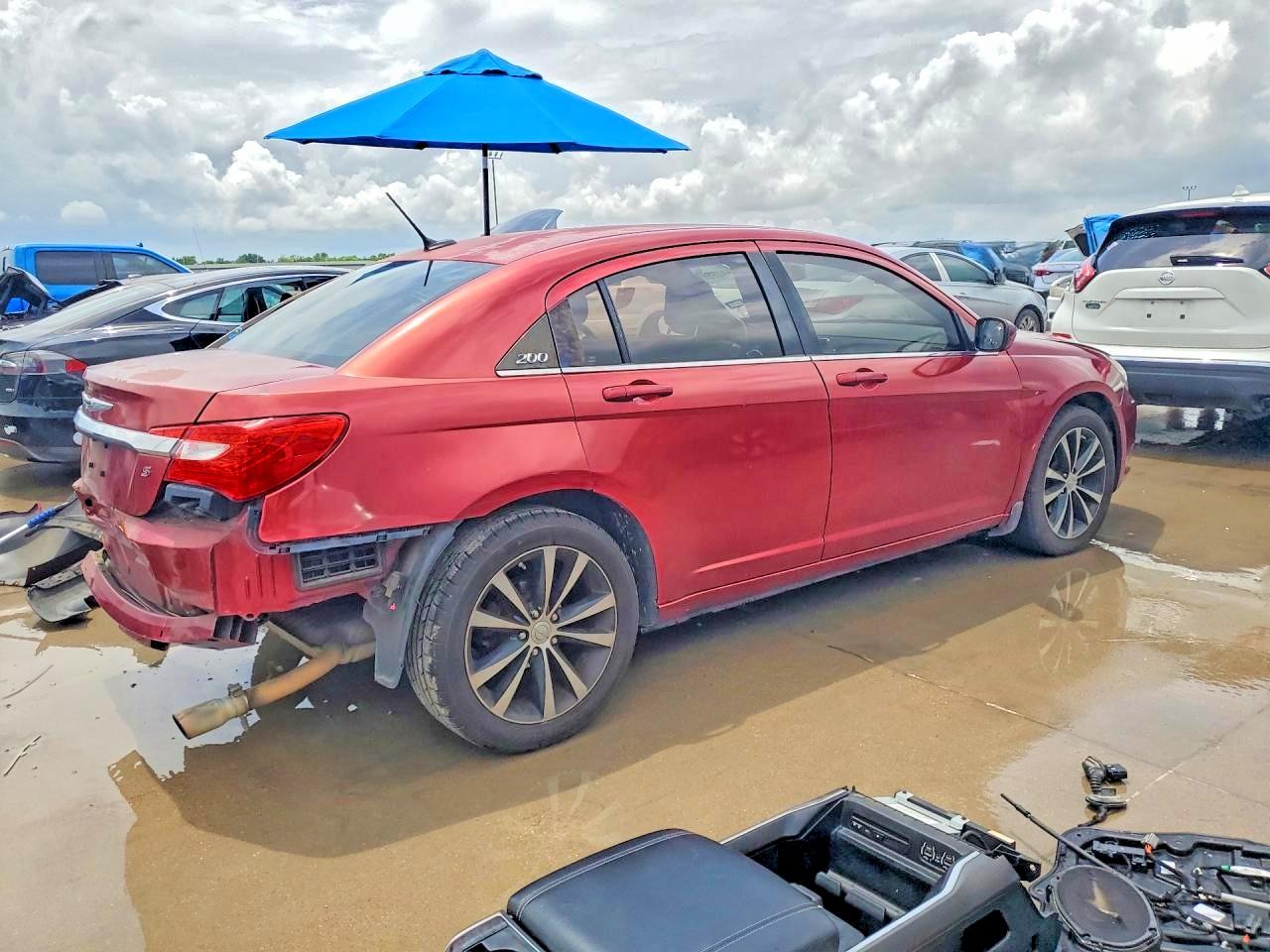 2014 Chrysler 200 Touring Burgundy vin: 1C3CCBBB6EN197883