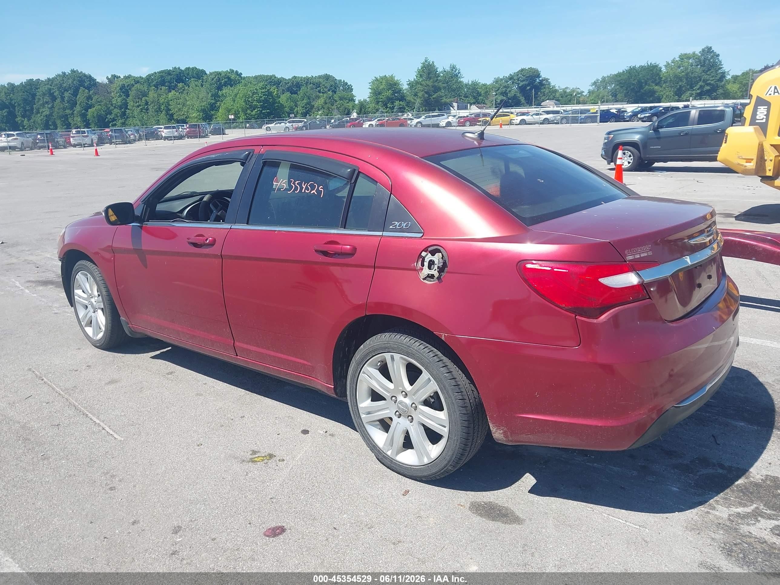 2012 Chrysler 200 Touring Red vin: 1C3CCBBB7CN131095
