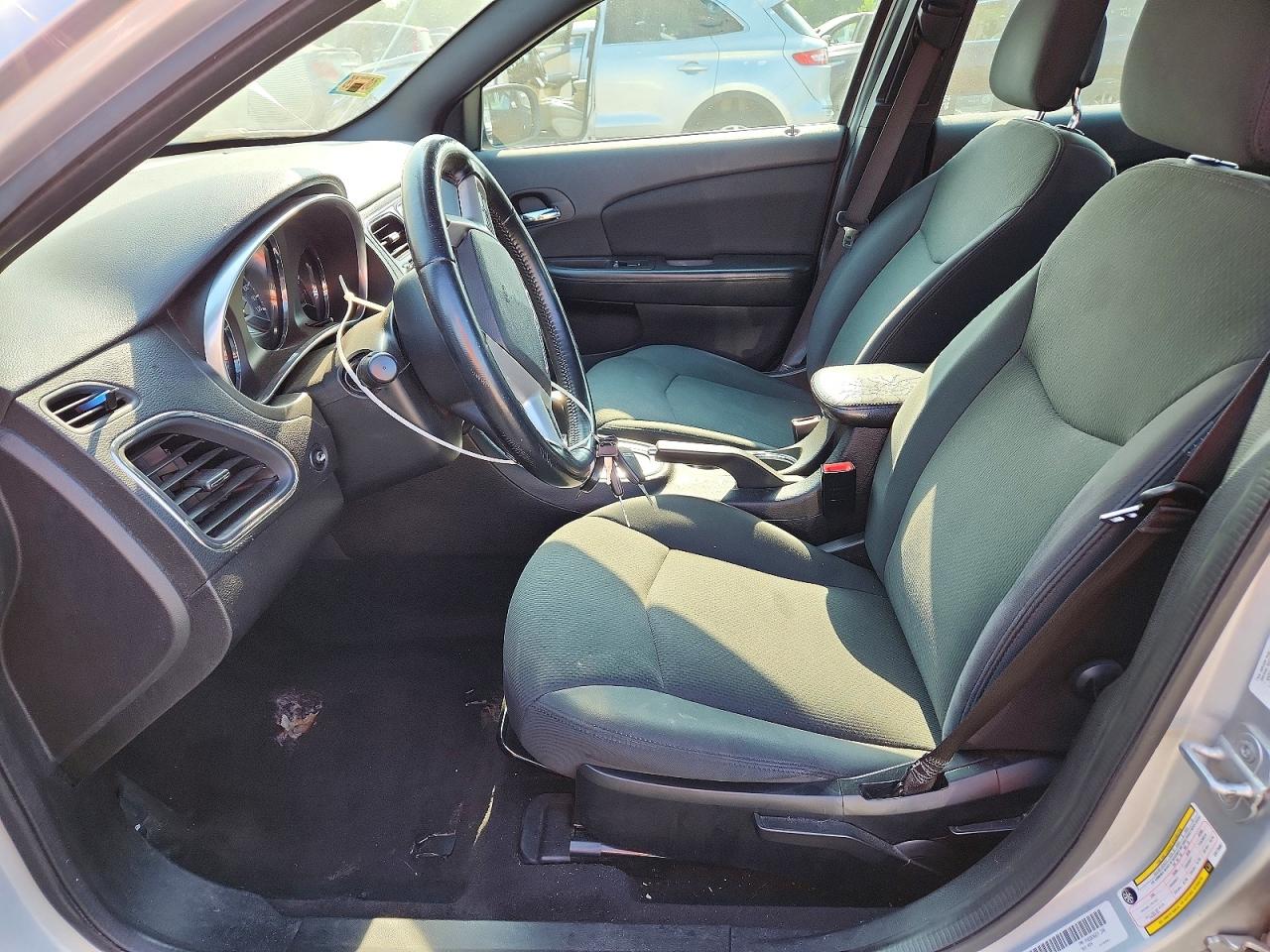 2012 Chrysler 200 Silver vin: 1C3CCBBB7CN175887