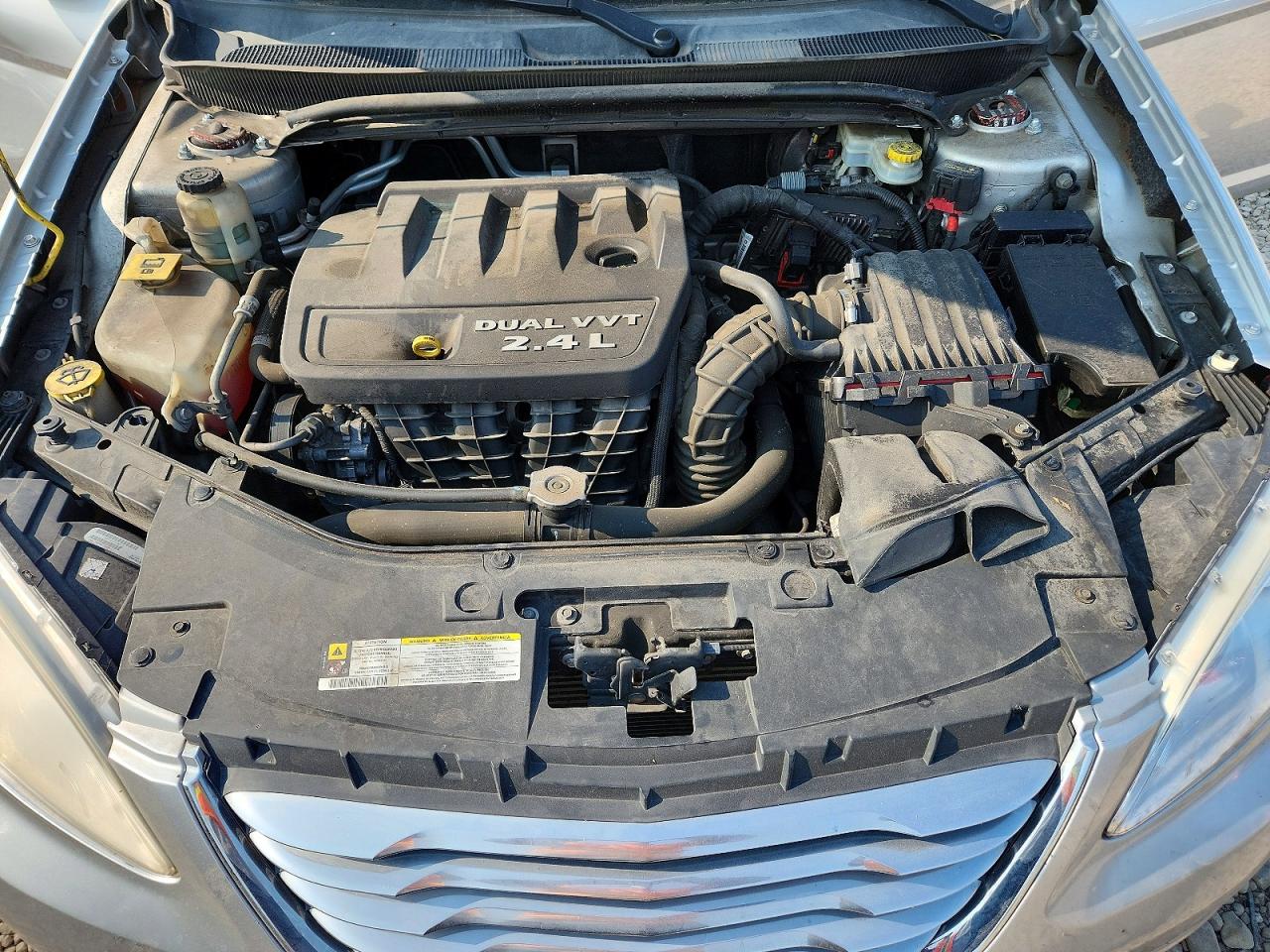2012 Chrysler 200 Silver vin: 1C3CCBBB7CN175887