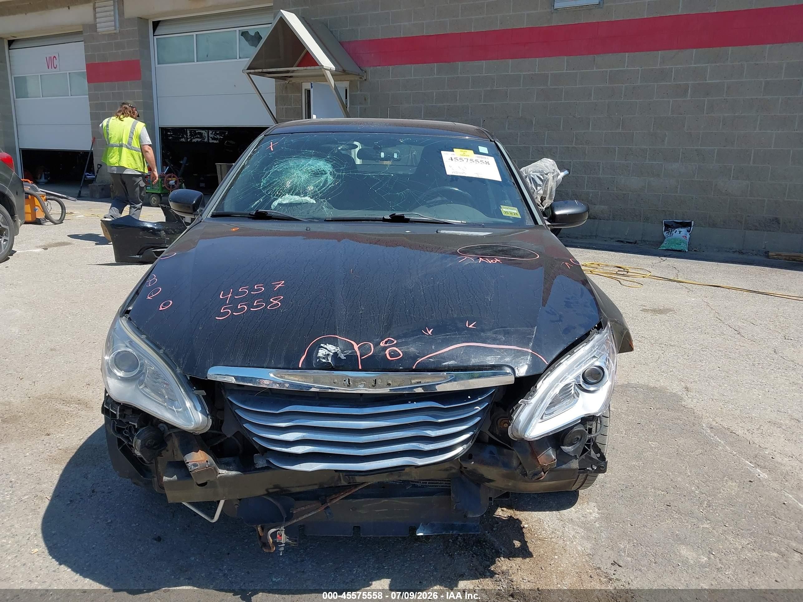 2013 Chrysler 200 Touring Черный vin: 1C3CCBBB7DN543678