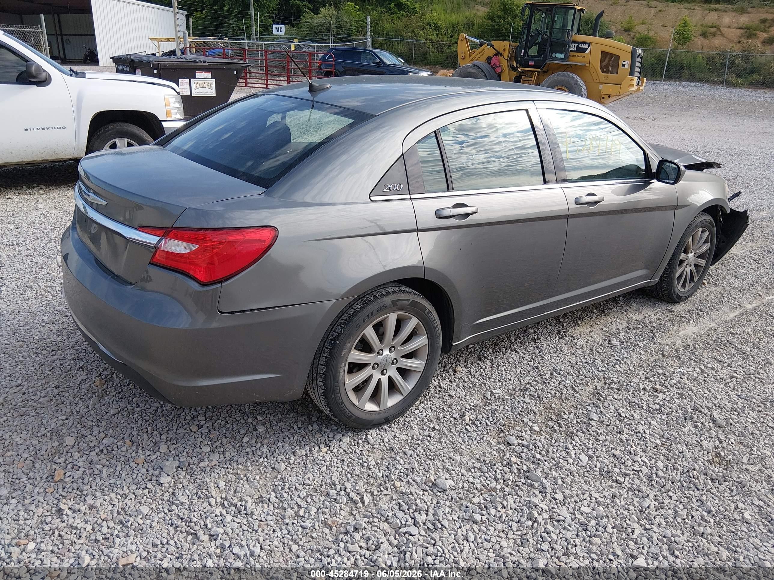 2013 Chrysler 200 Touring Gray vin: 1C3CCBBB7DN602227